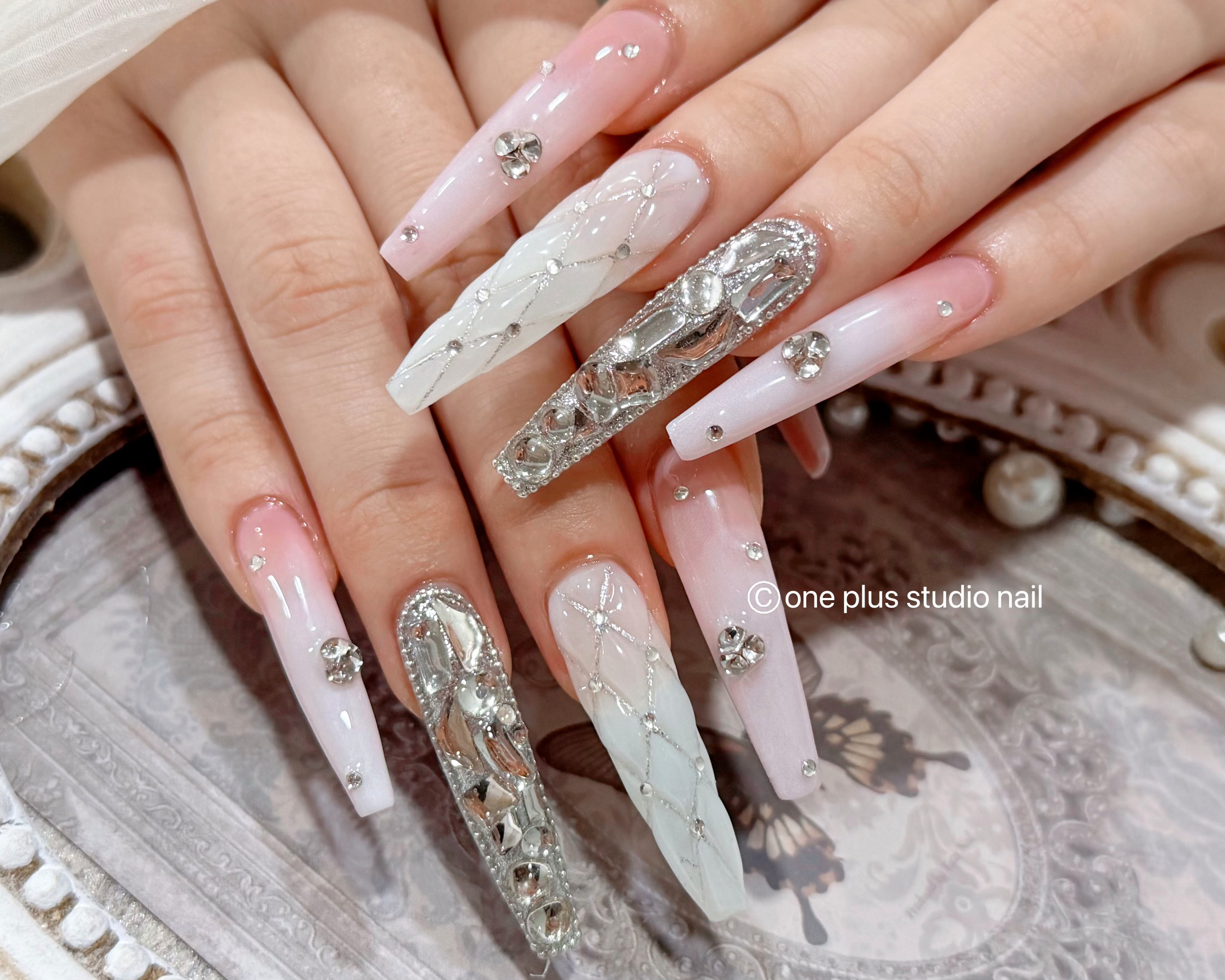 ネイリー（Nailie） - One_plus_nail_salon