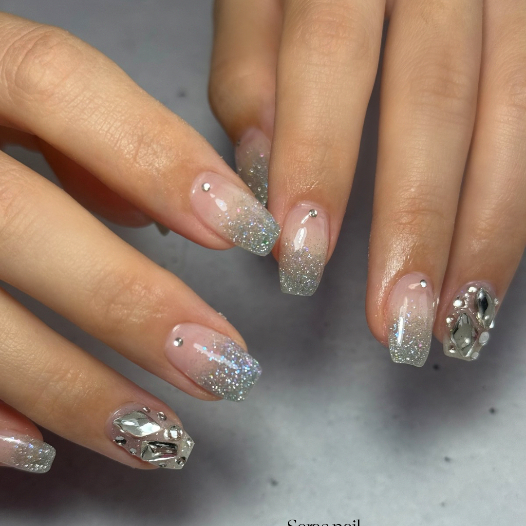 Seras_nail