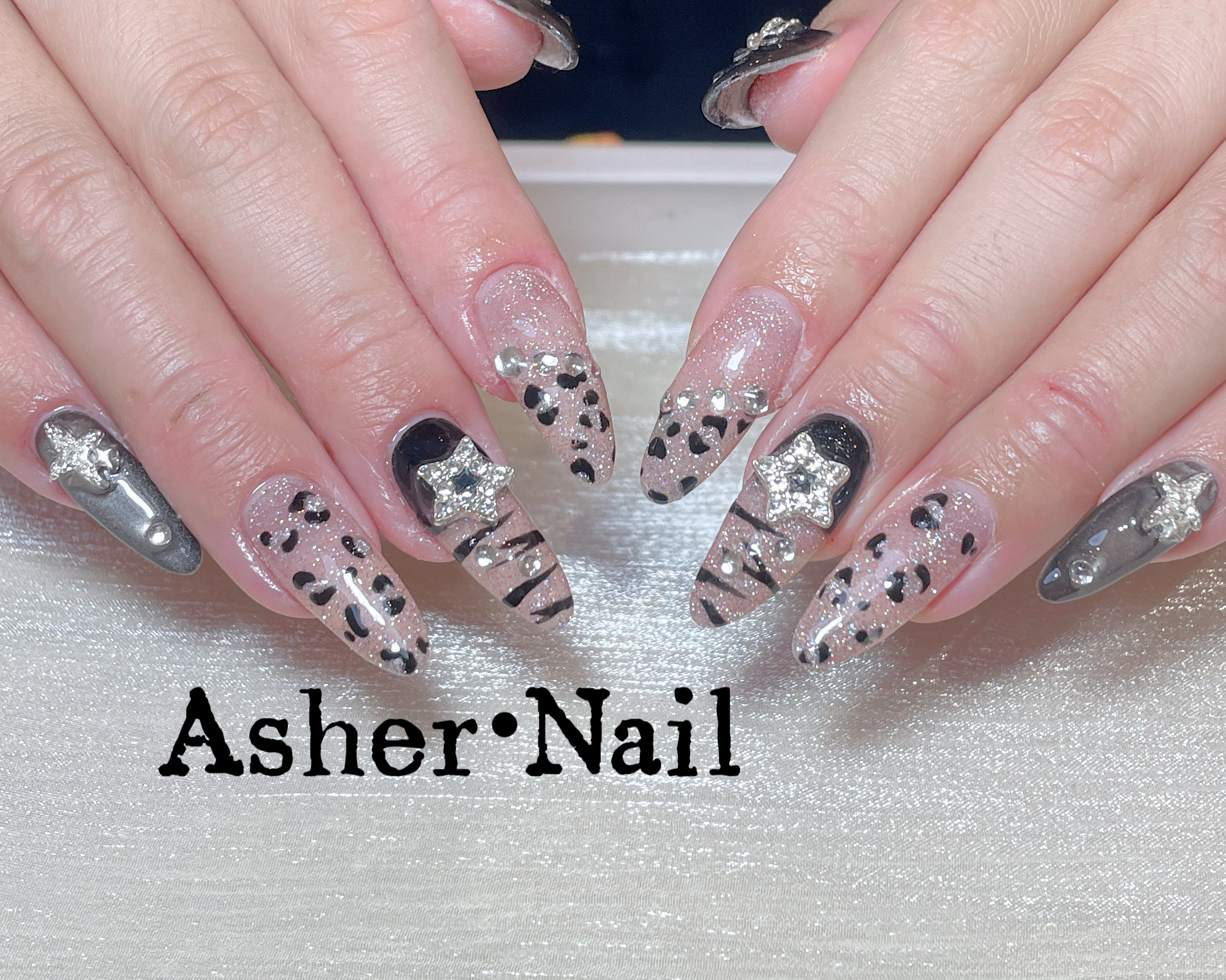 Asher_Nail