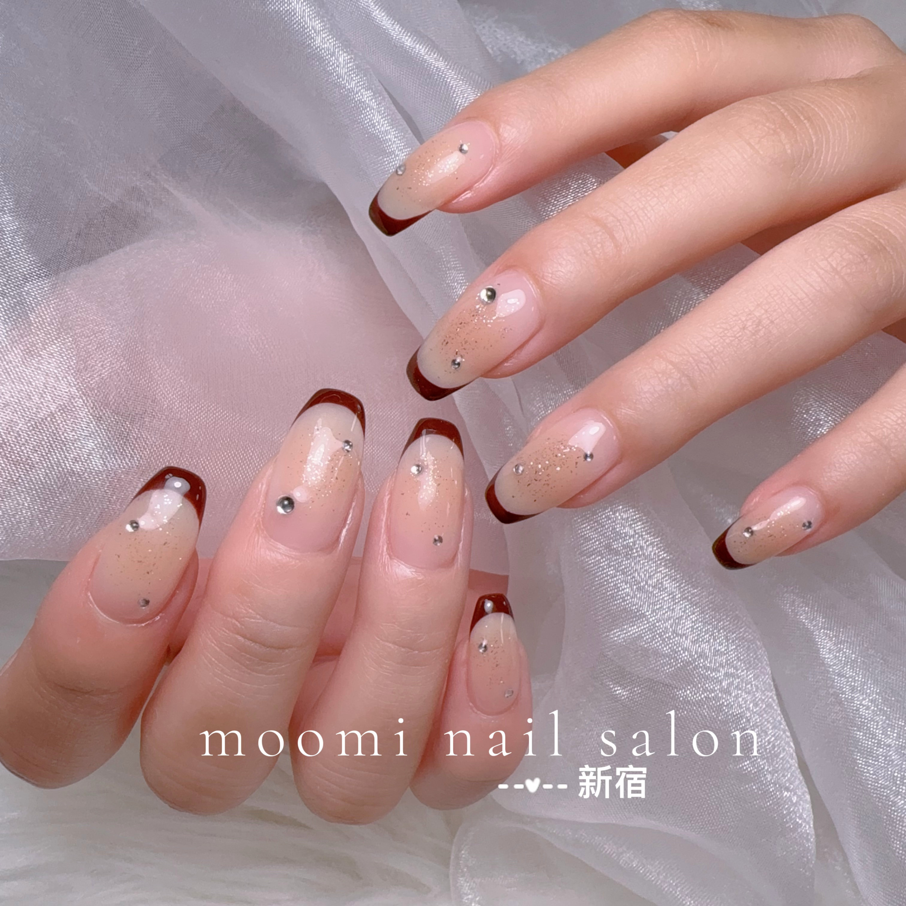 Moomi.nailsalon
