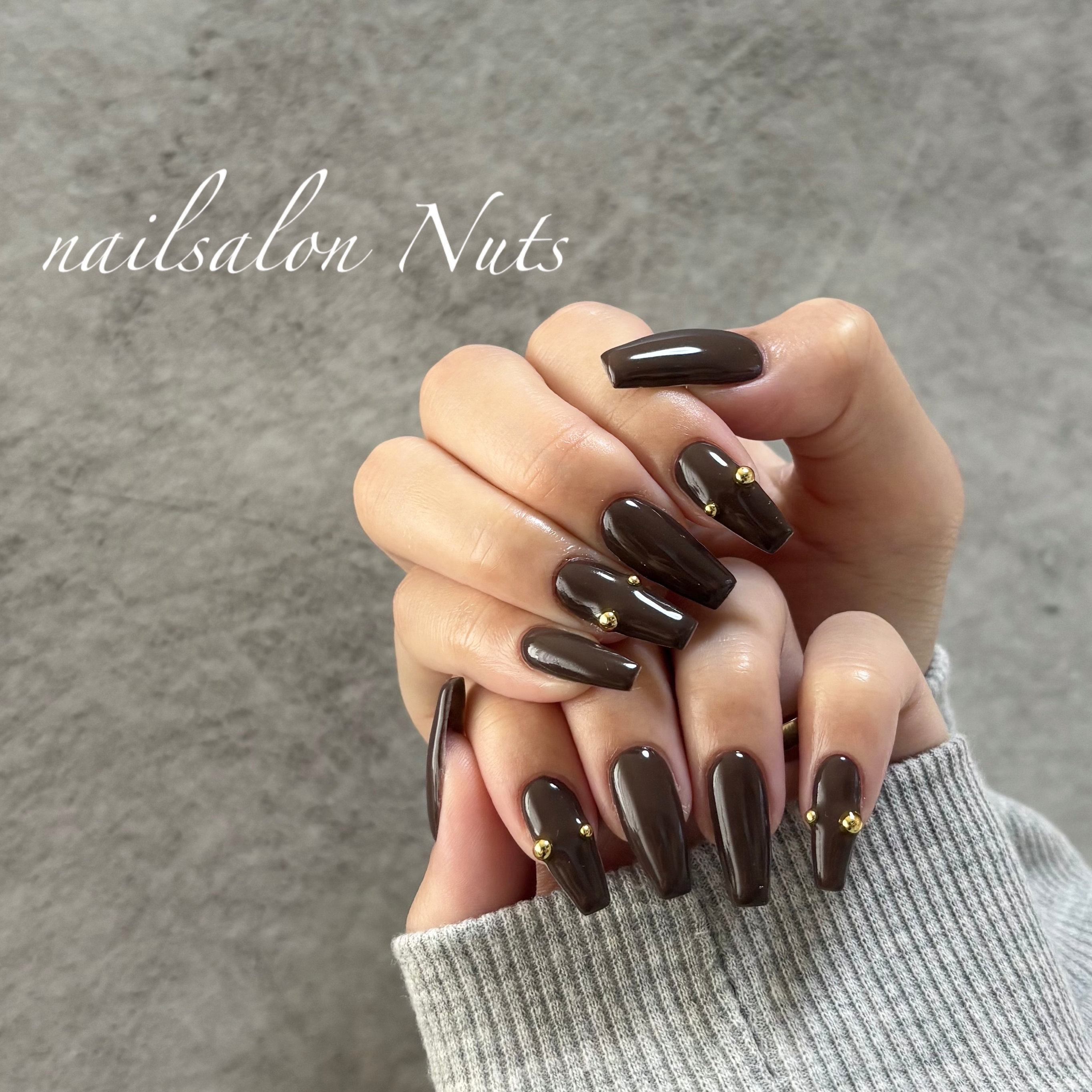 nailsalon.Nuts