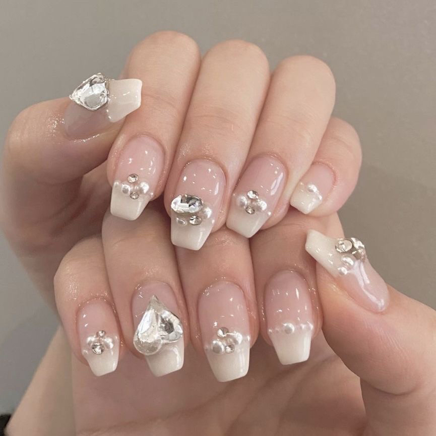 Nail_by_Nami