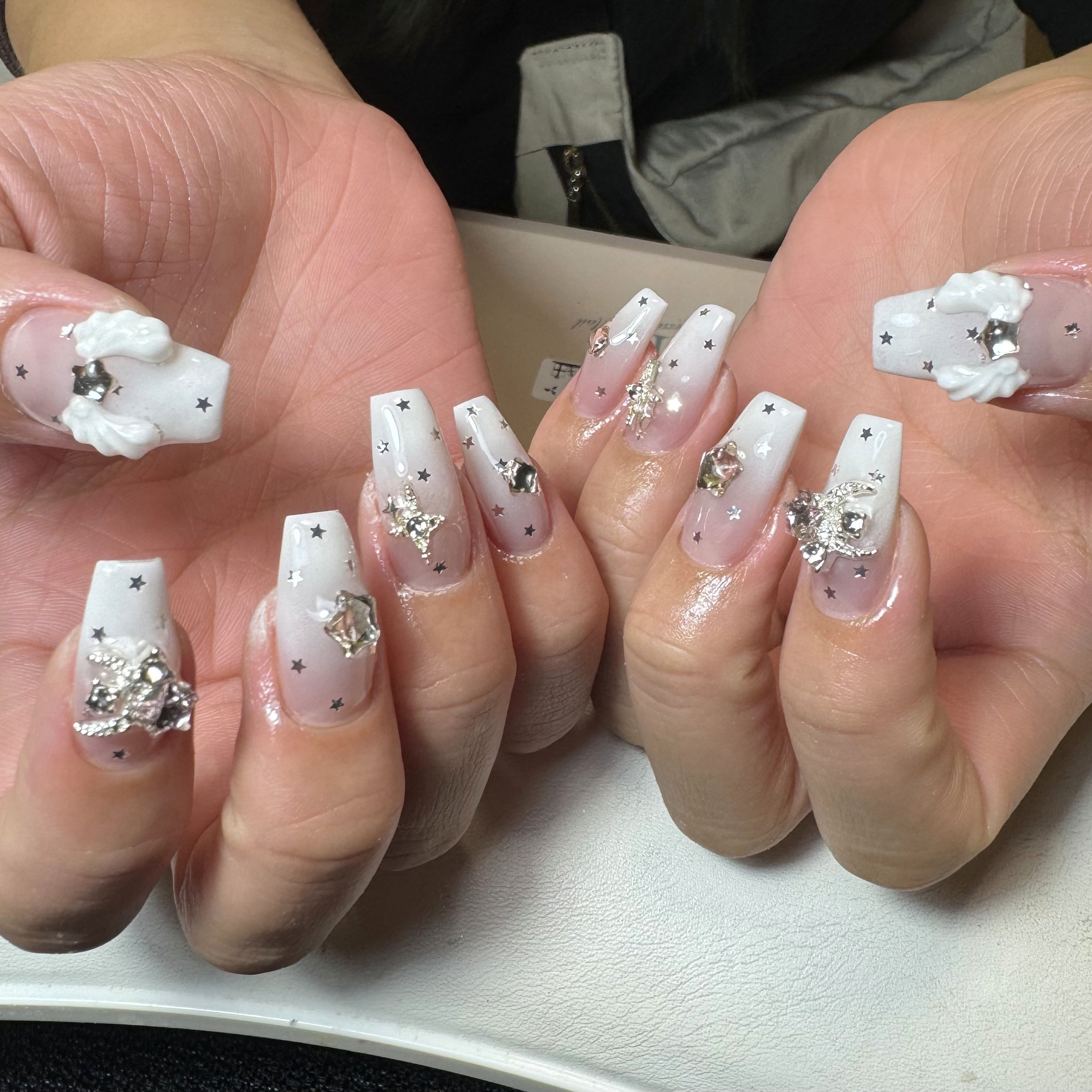 ain.nail