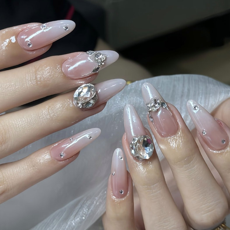 ain.nail