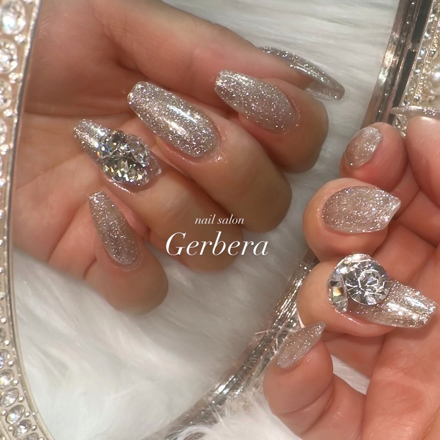 nail_gerbera