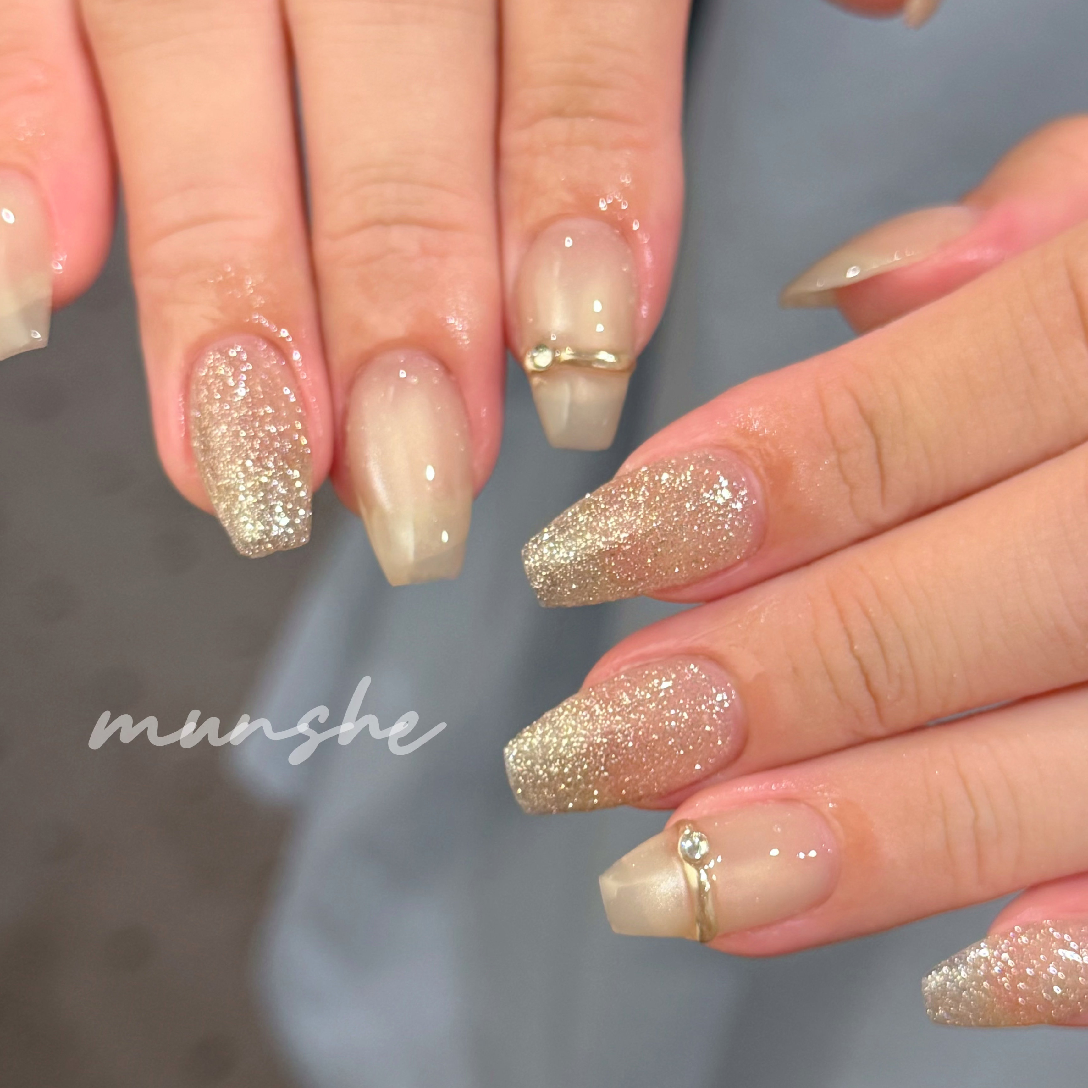 munshe_nails
