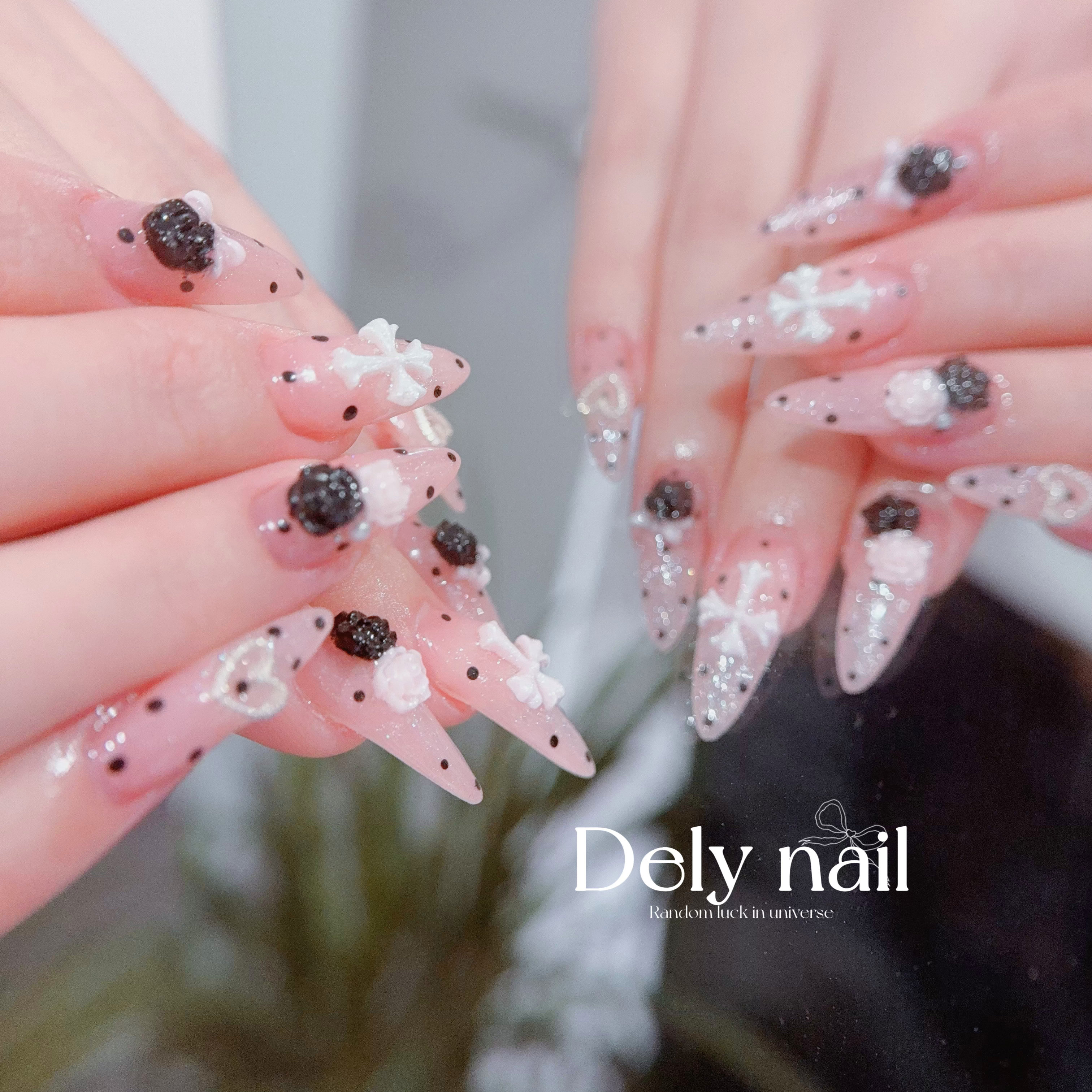 Dely_nail