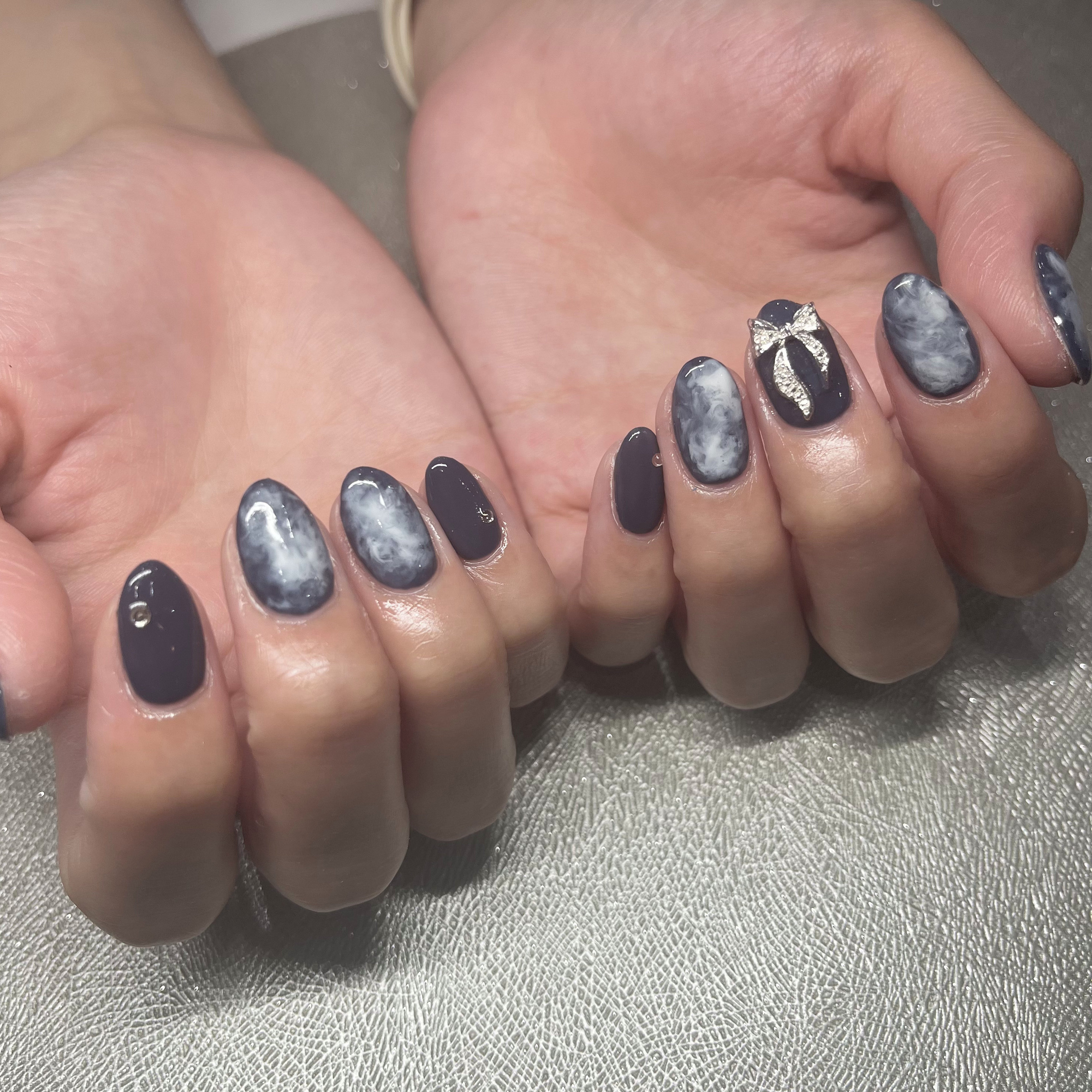 IRIS.nail