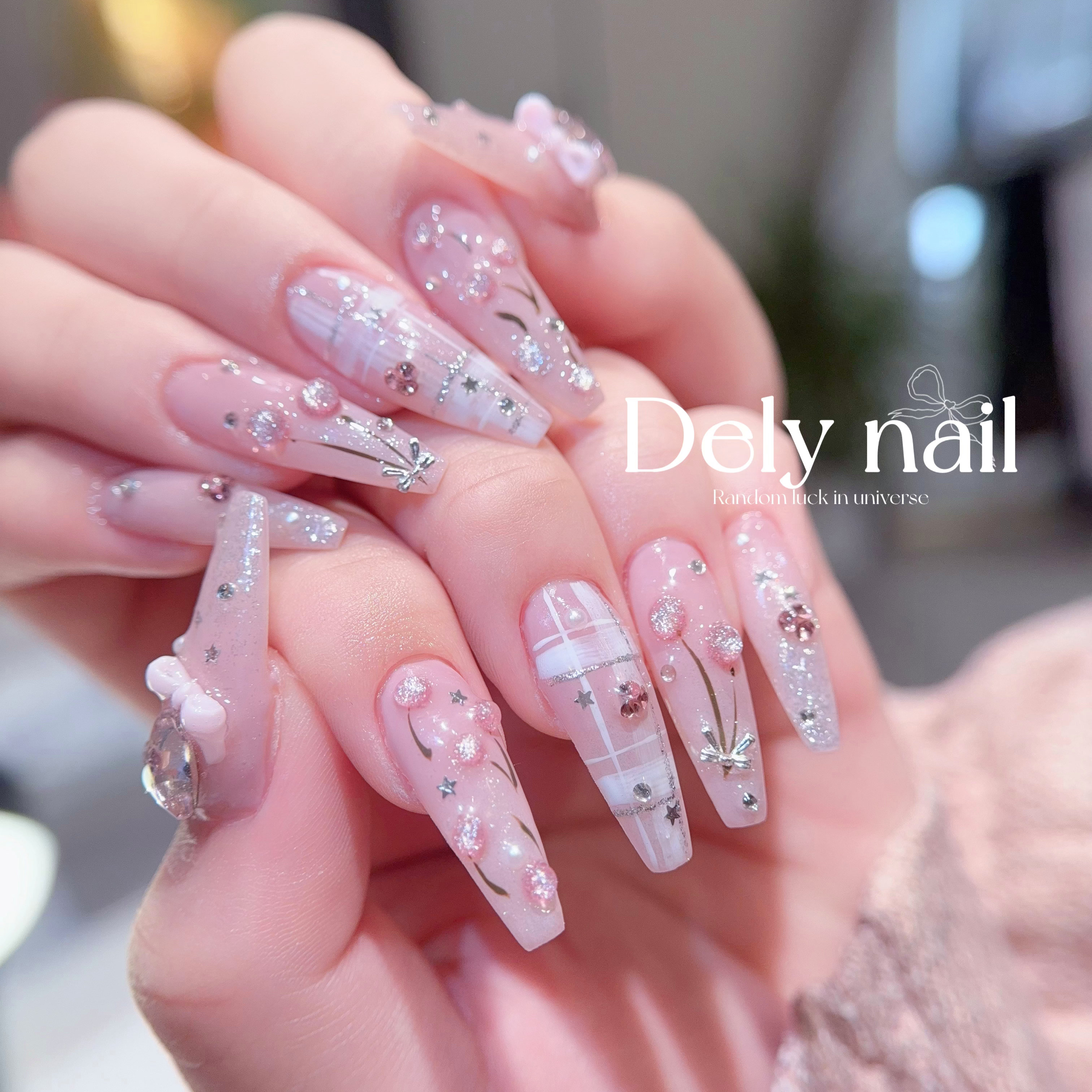Dely_nail