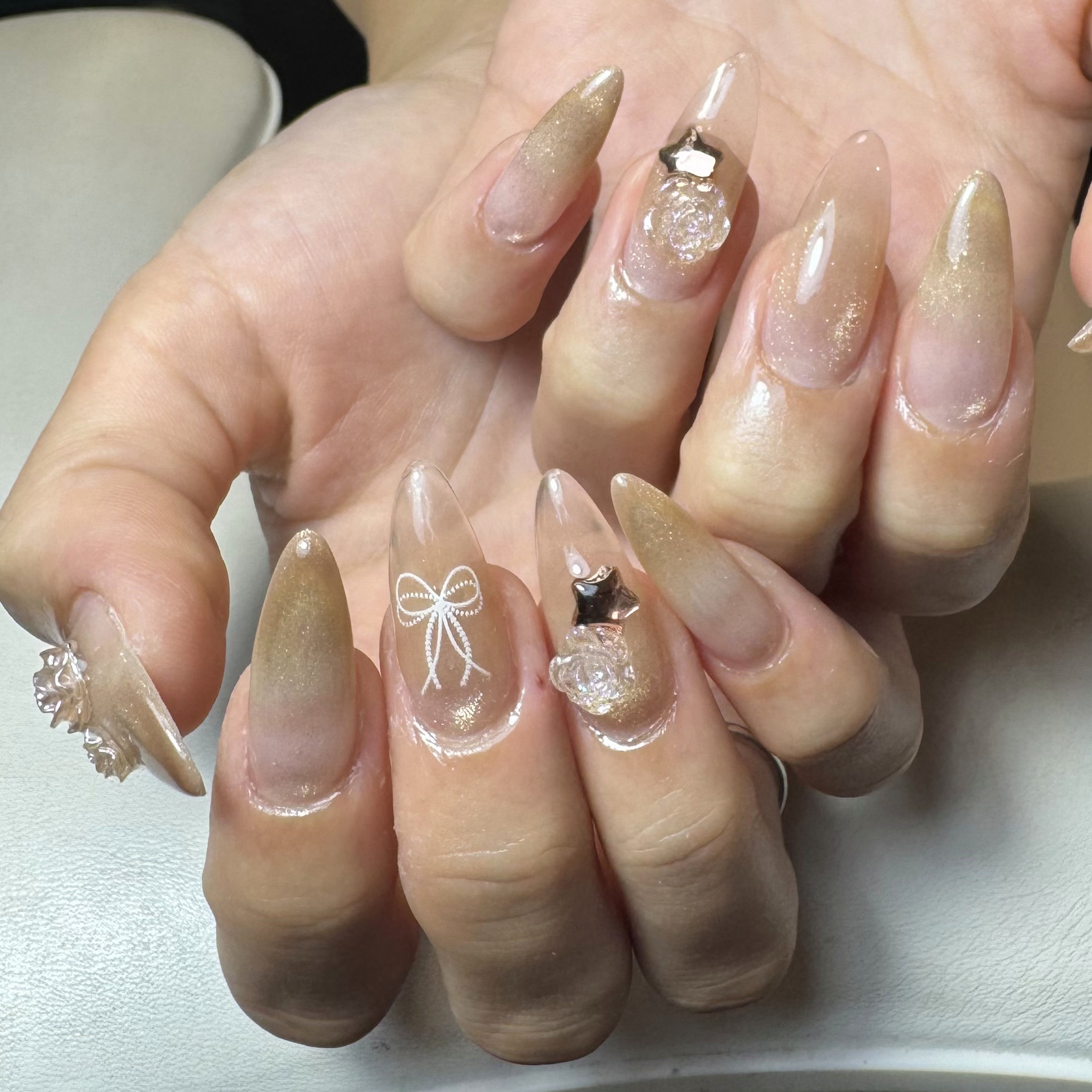 ain.nail
