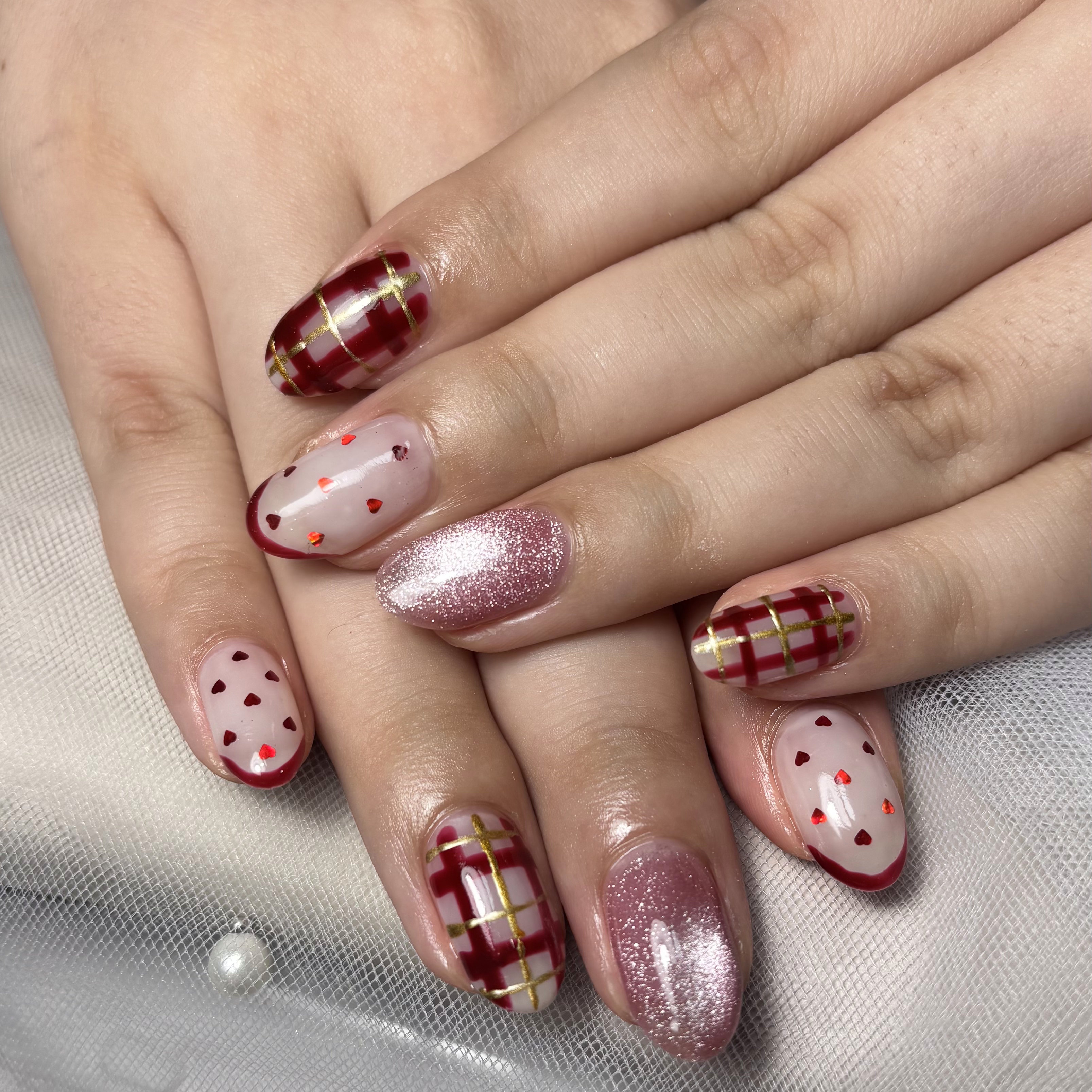anon_nail