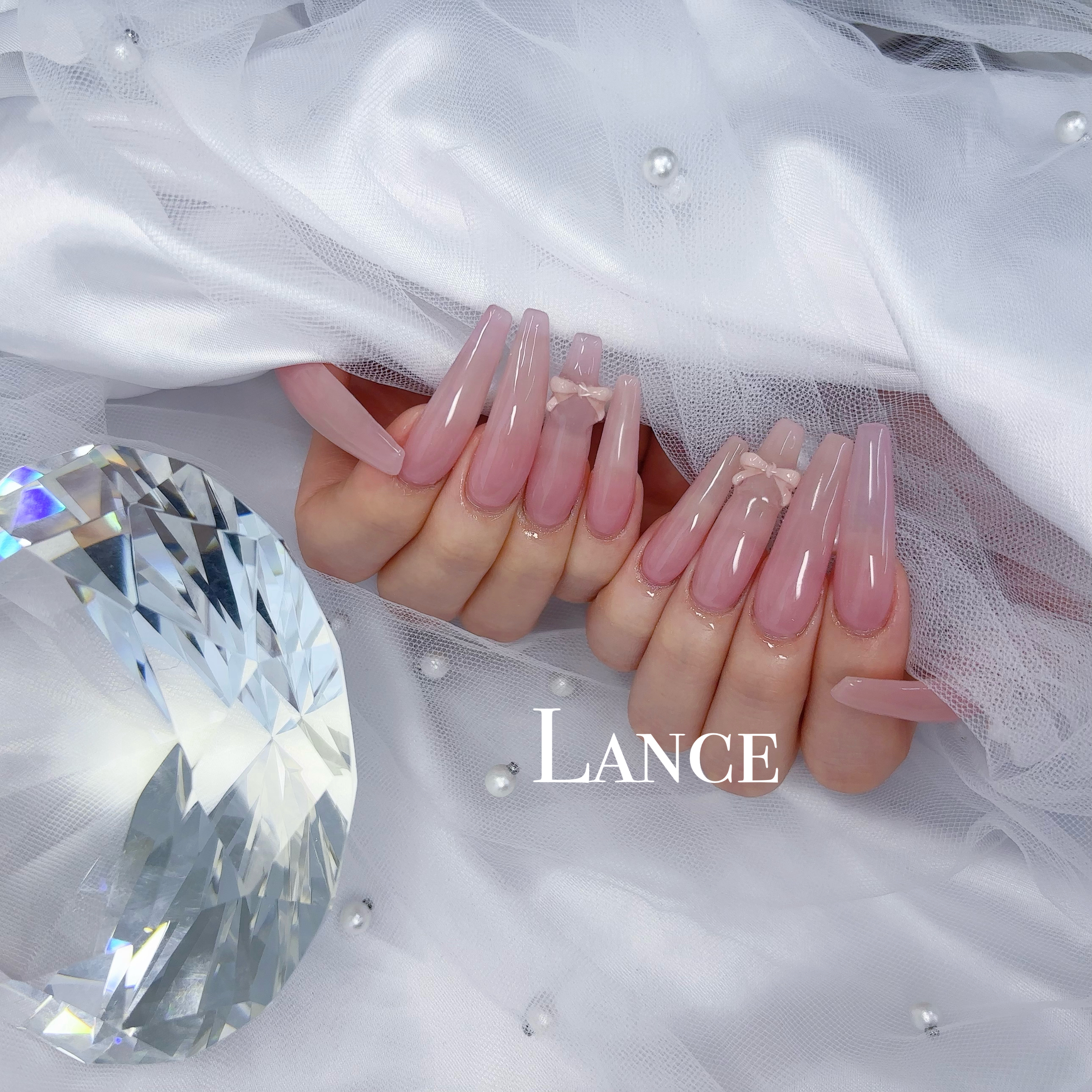 Lance.nail