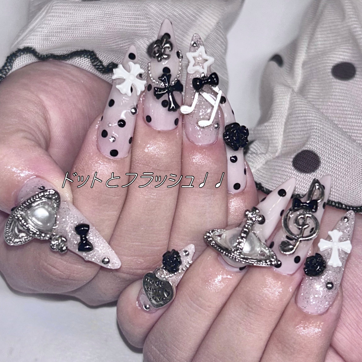 LOVEBOMBNAILS