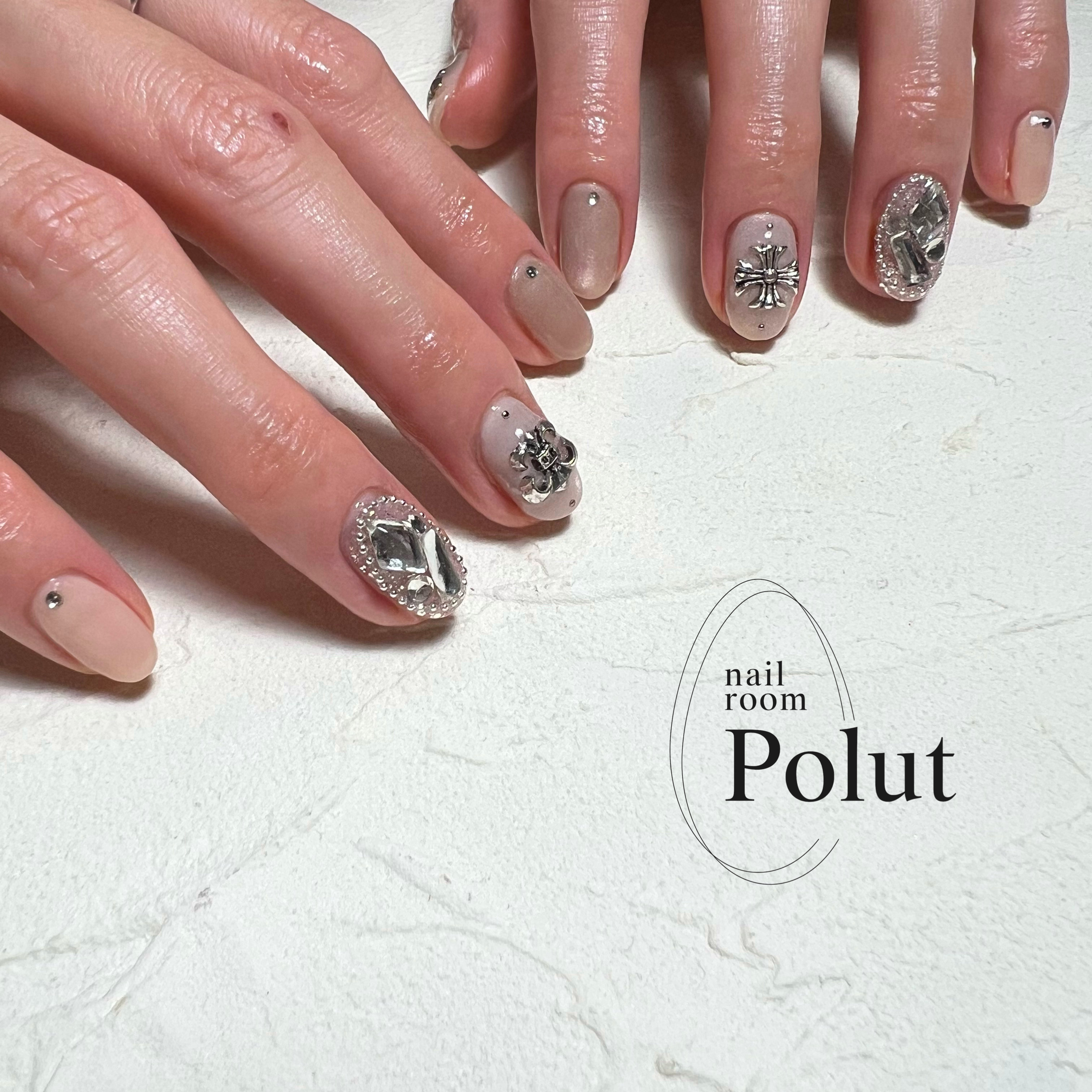 nailroom_Polut