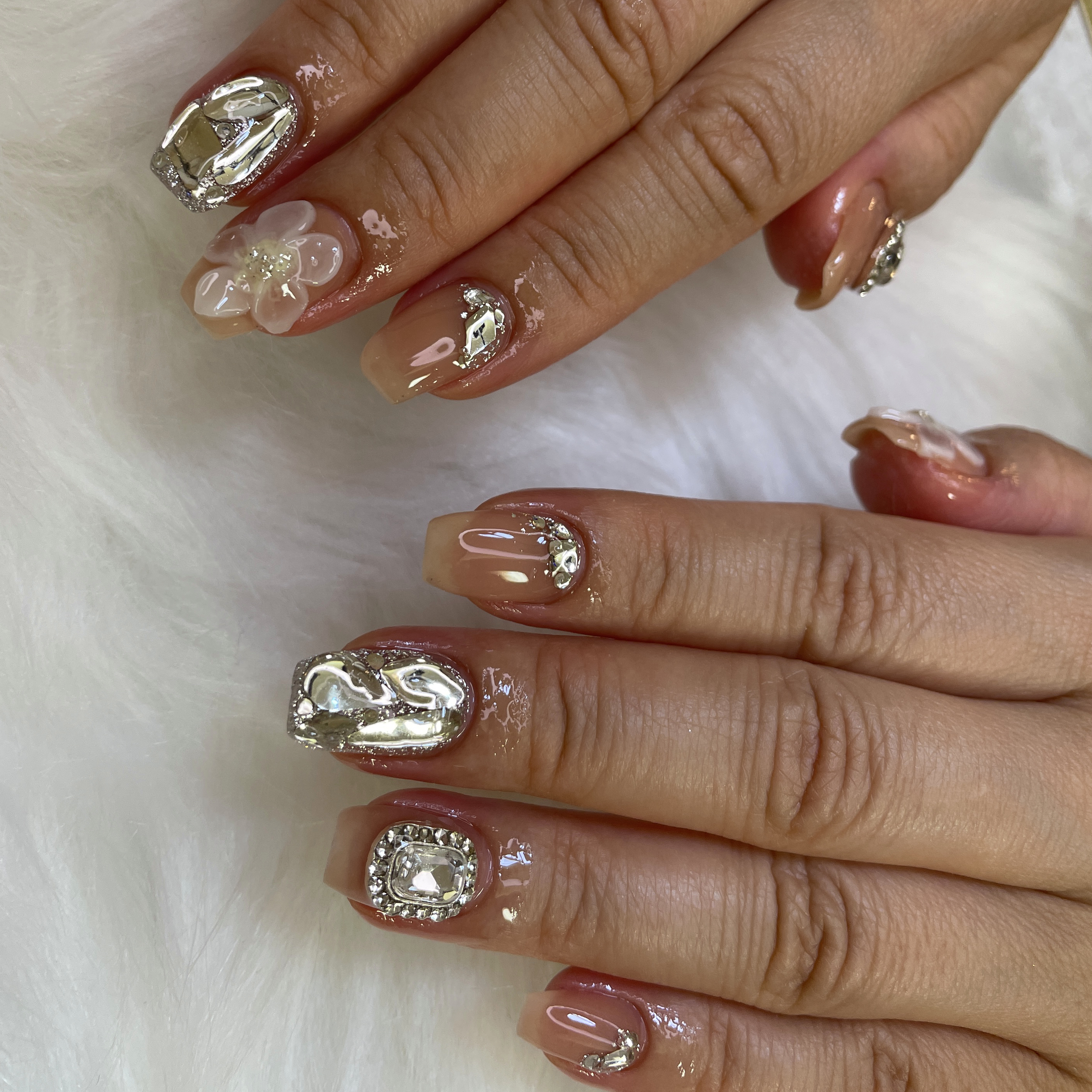 nailsalonHAPPIEST