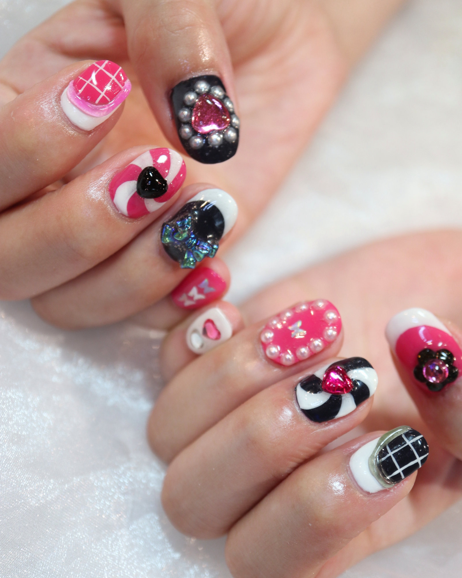 nailroomivory
