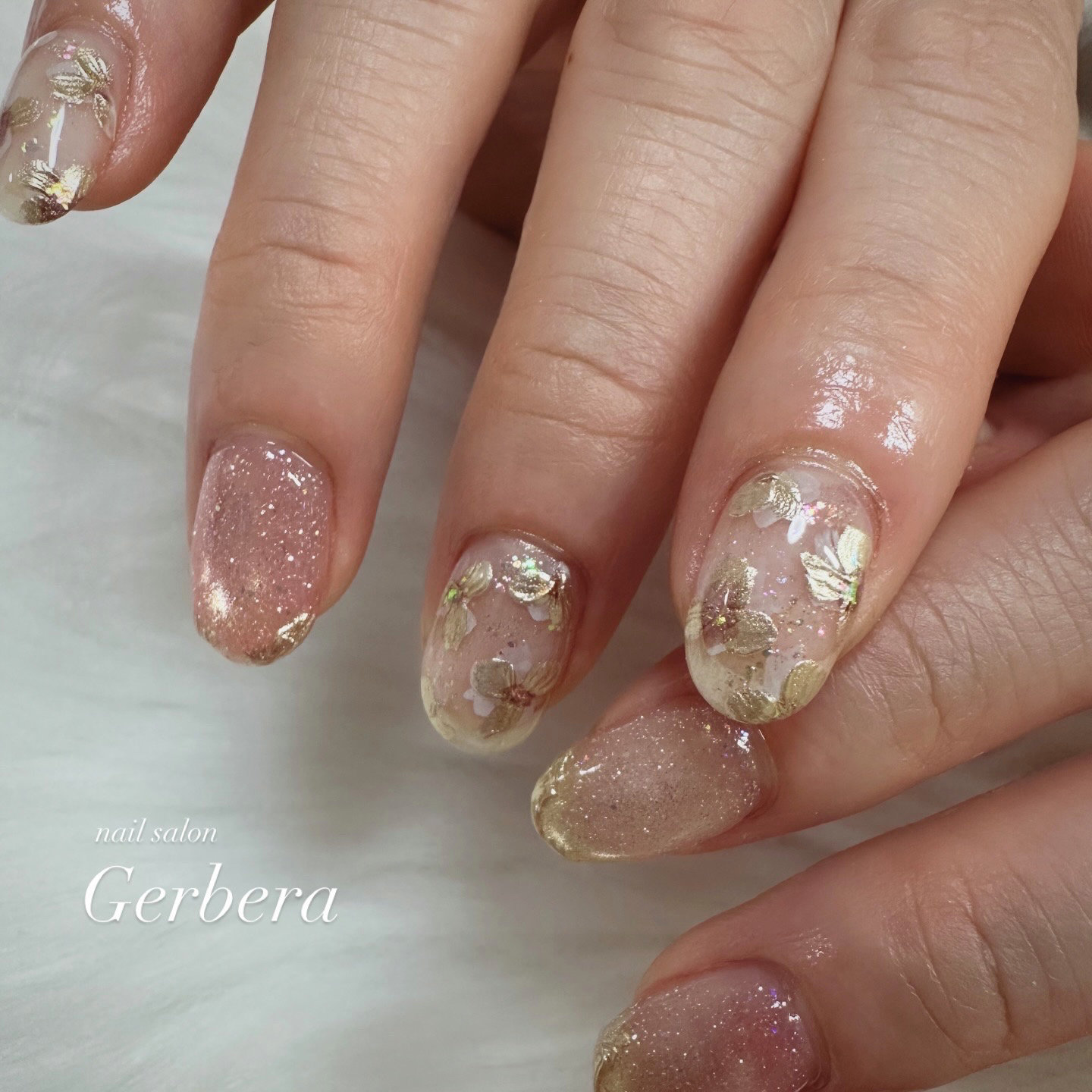 nail_gerbera