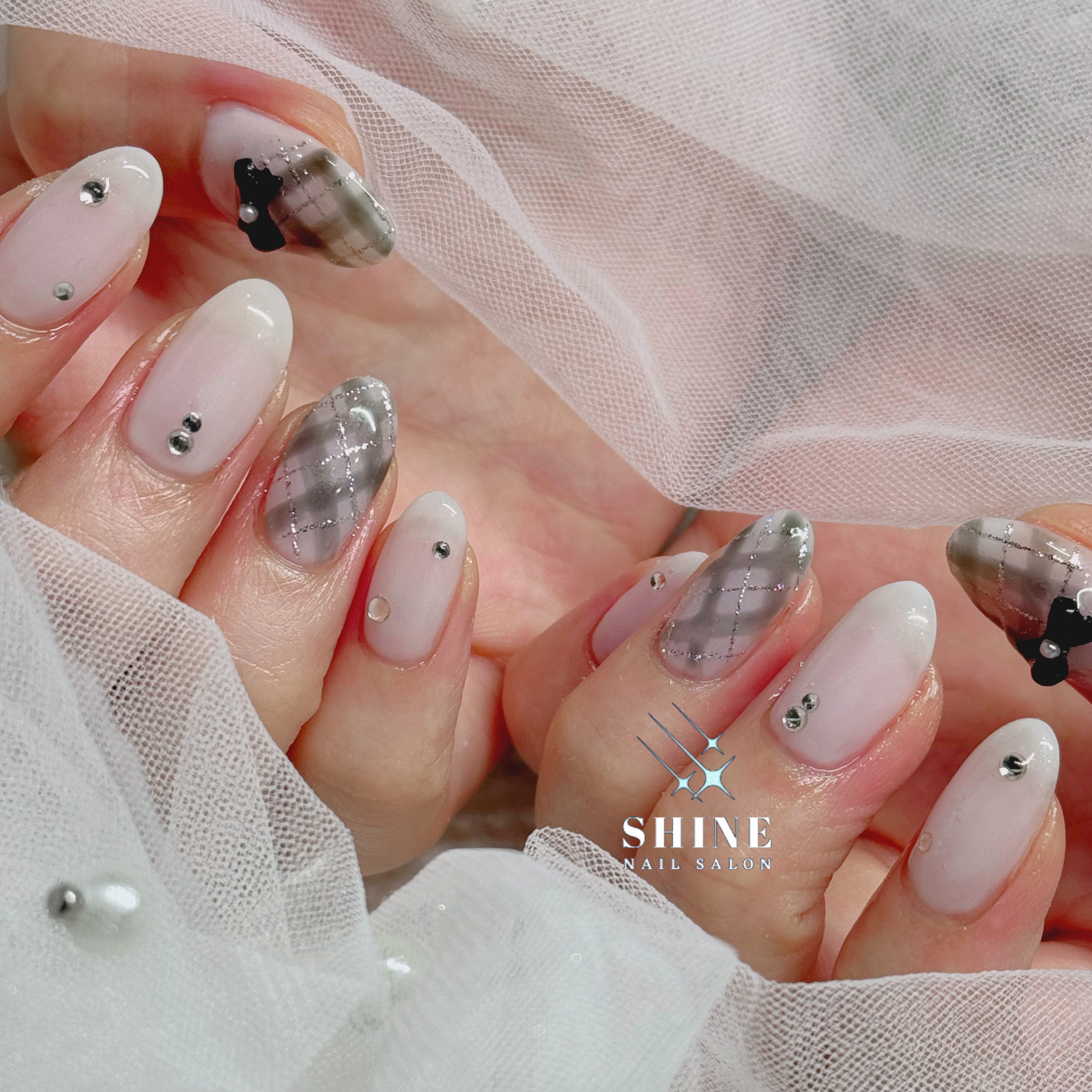 Nail_Maki_Shine
