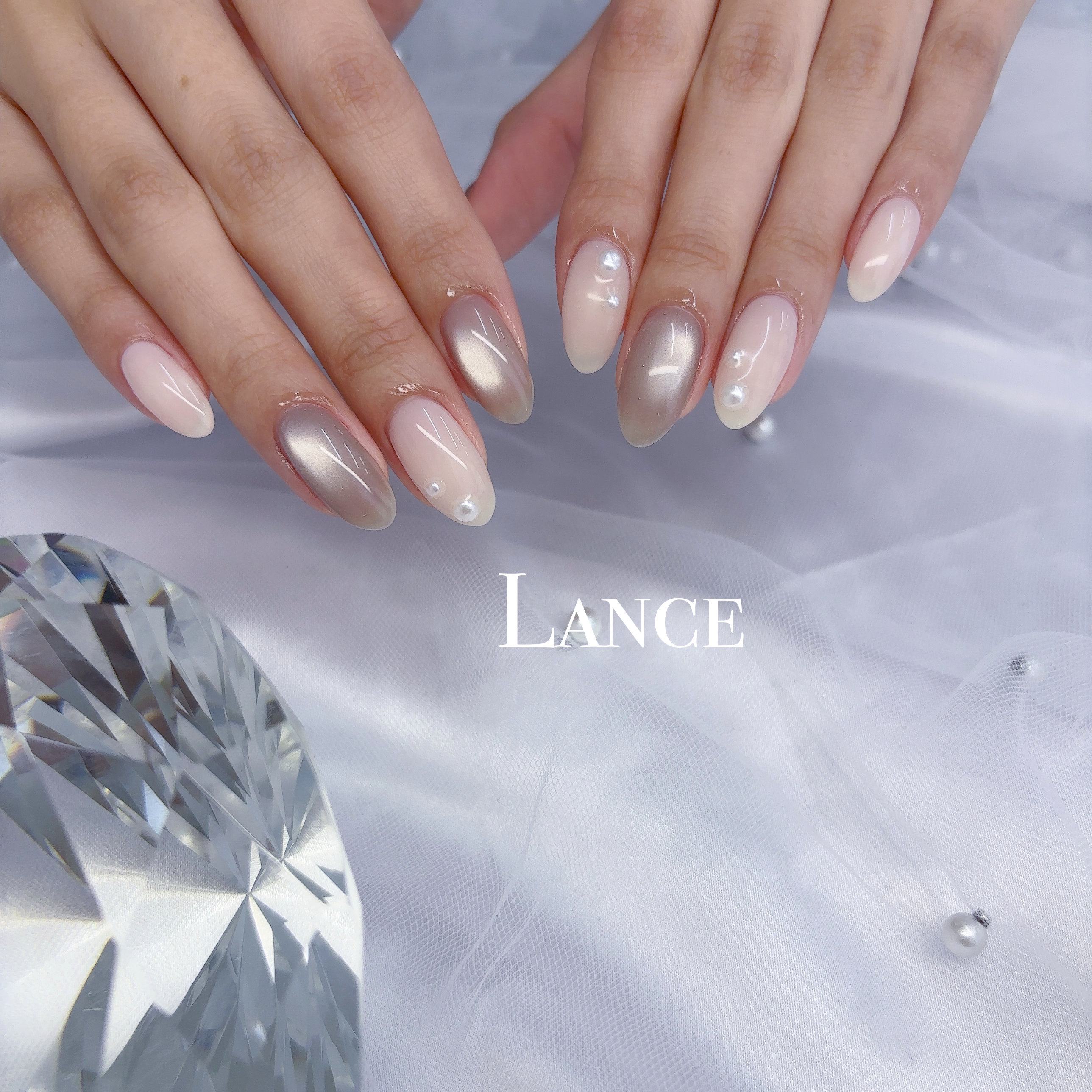 Lance.nail