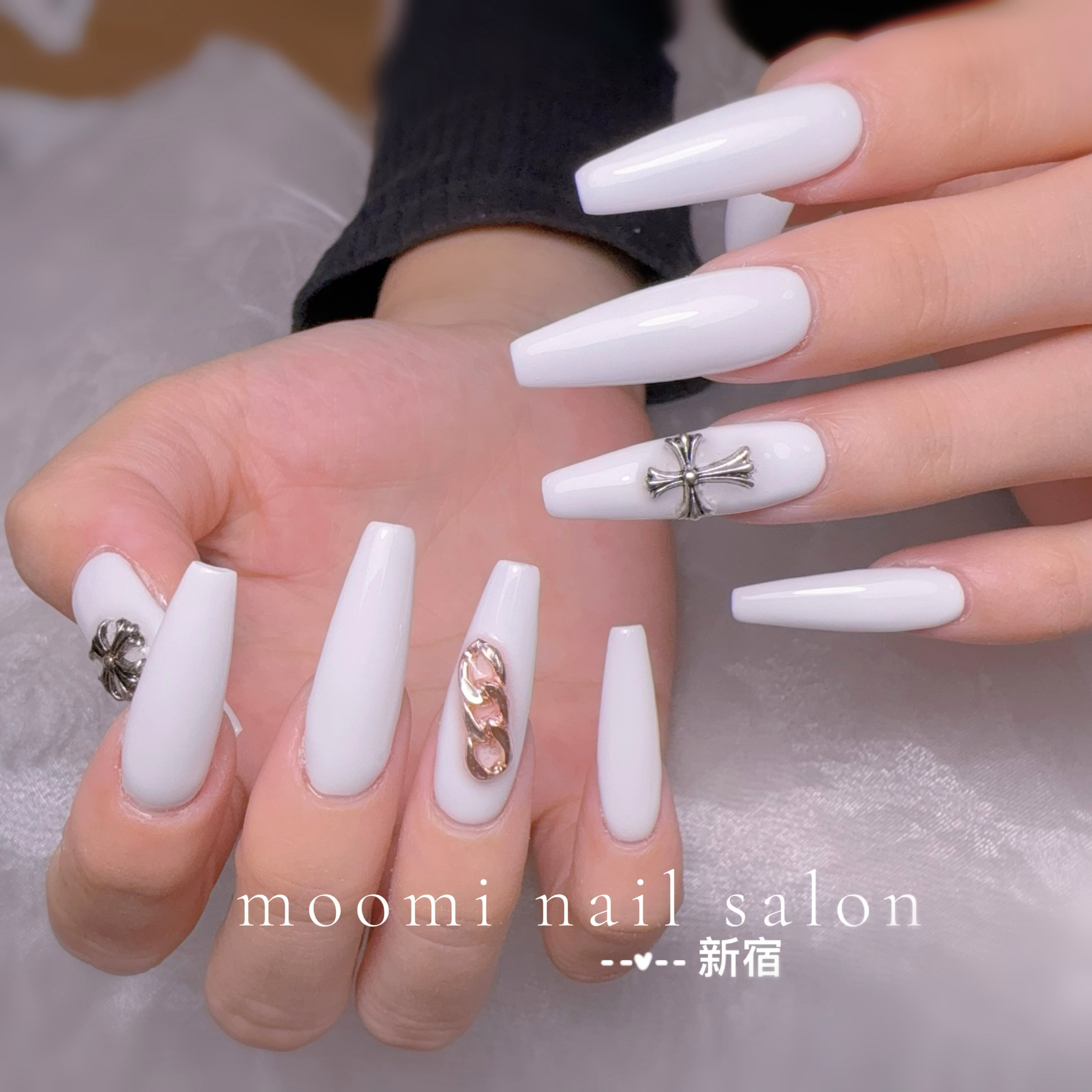 Moomi.nailsalon