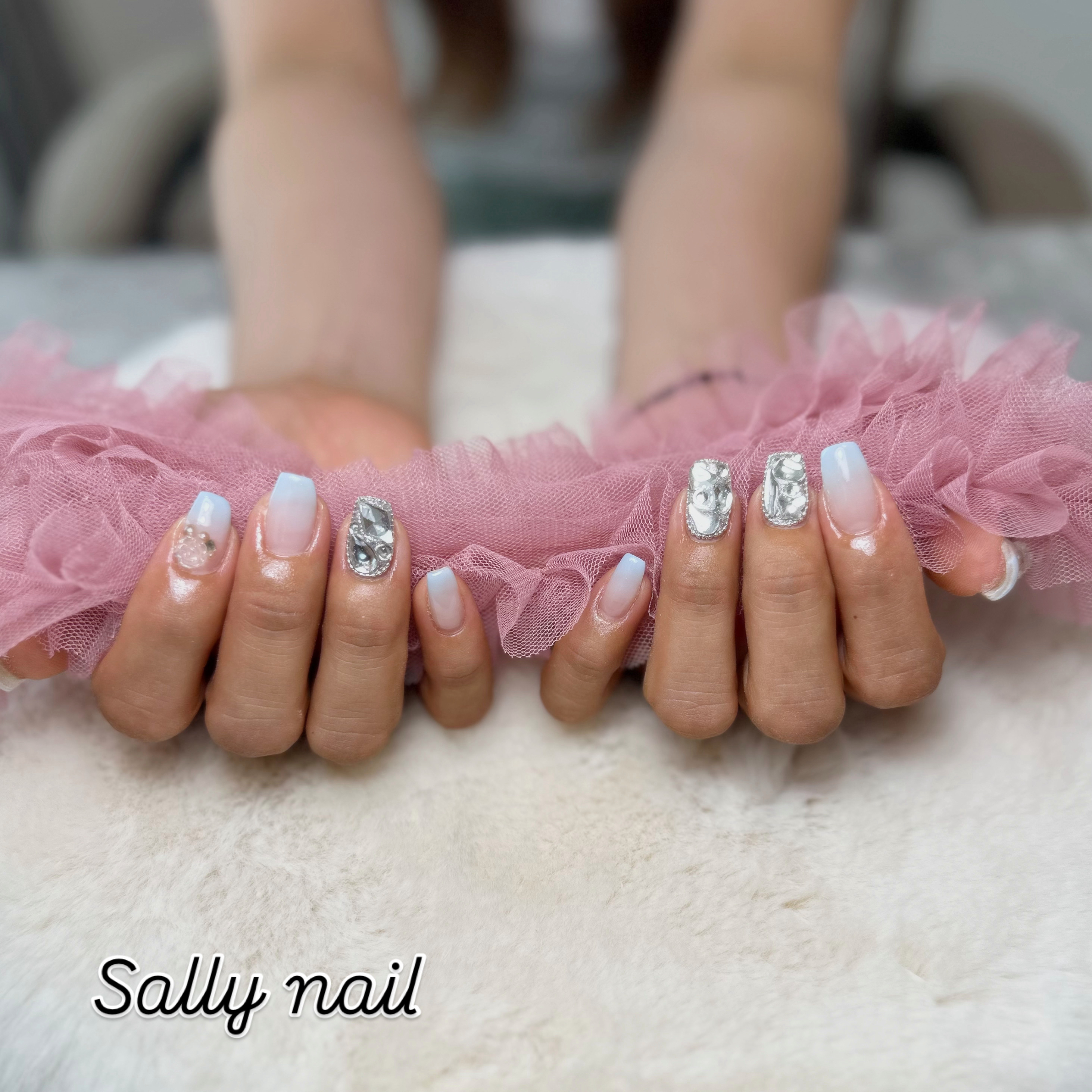 Sally_nail