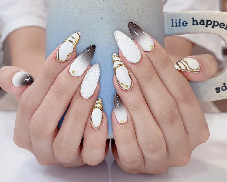 Nail_salon_temporarily_closed