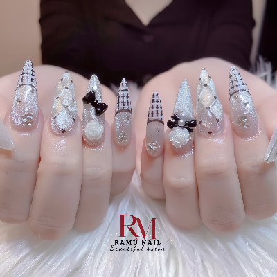 Lucy.nail98