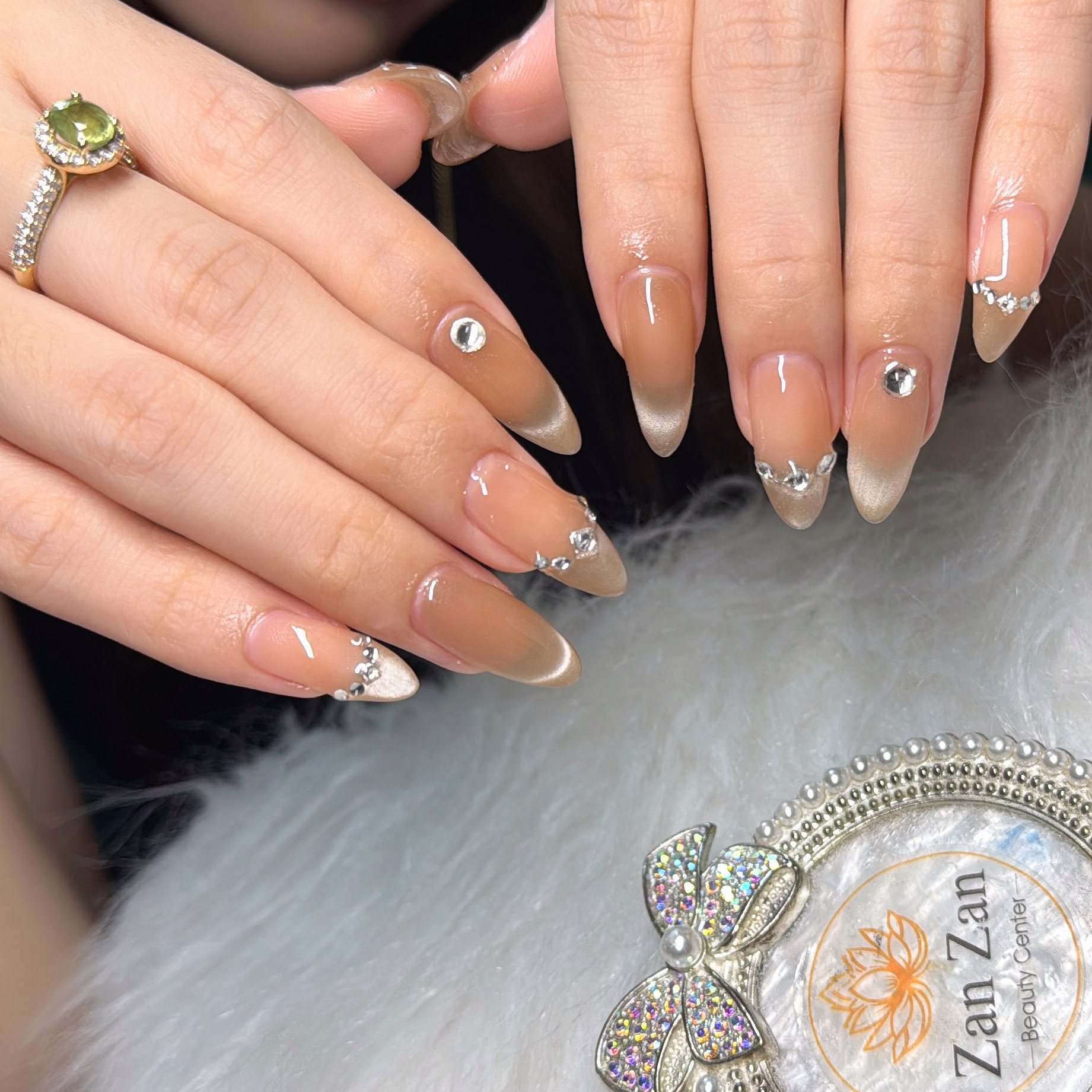 Zanzan_nailsalon