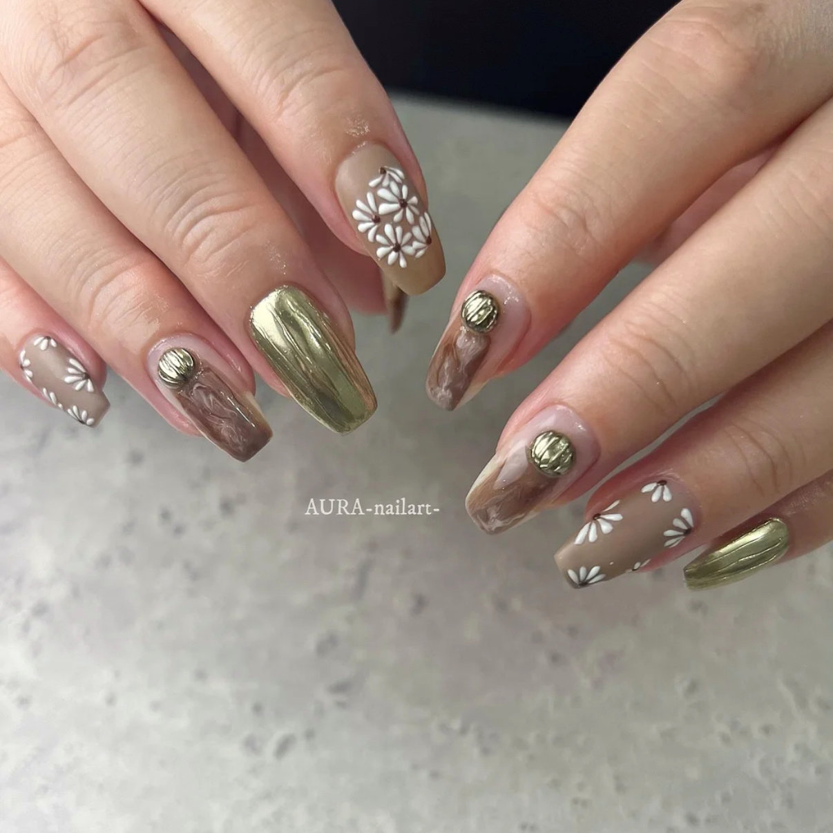 AURA_nailart