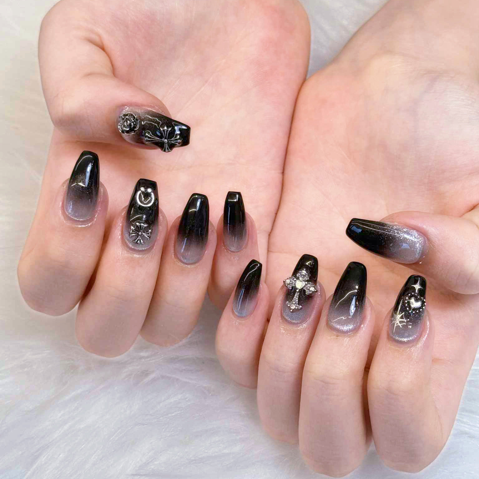 Luxe_nails