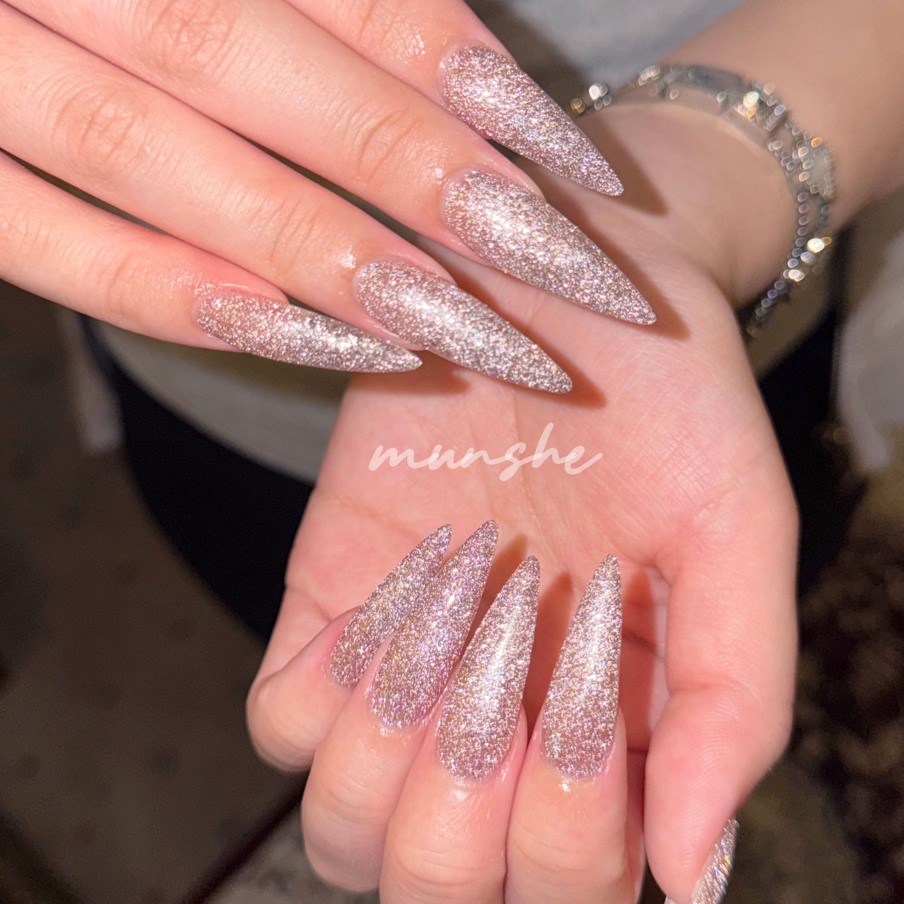 munshe_nails