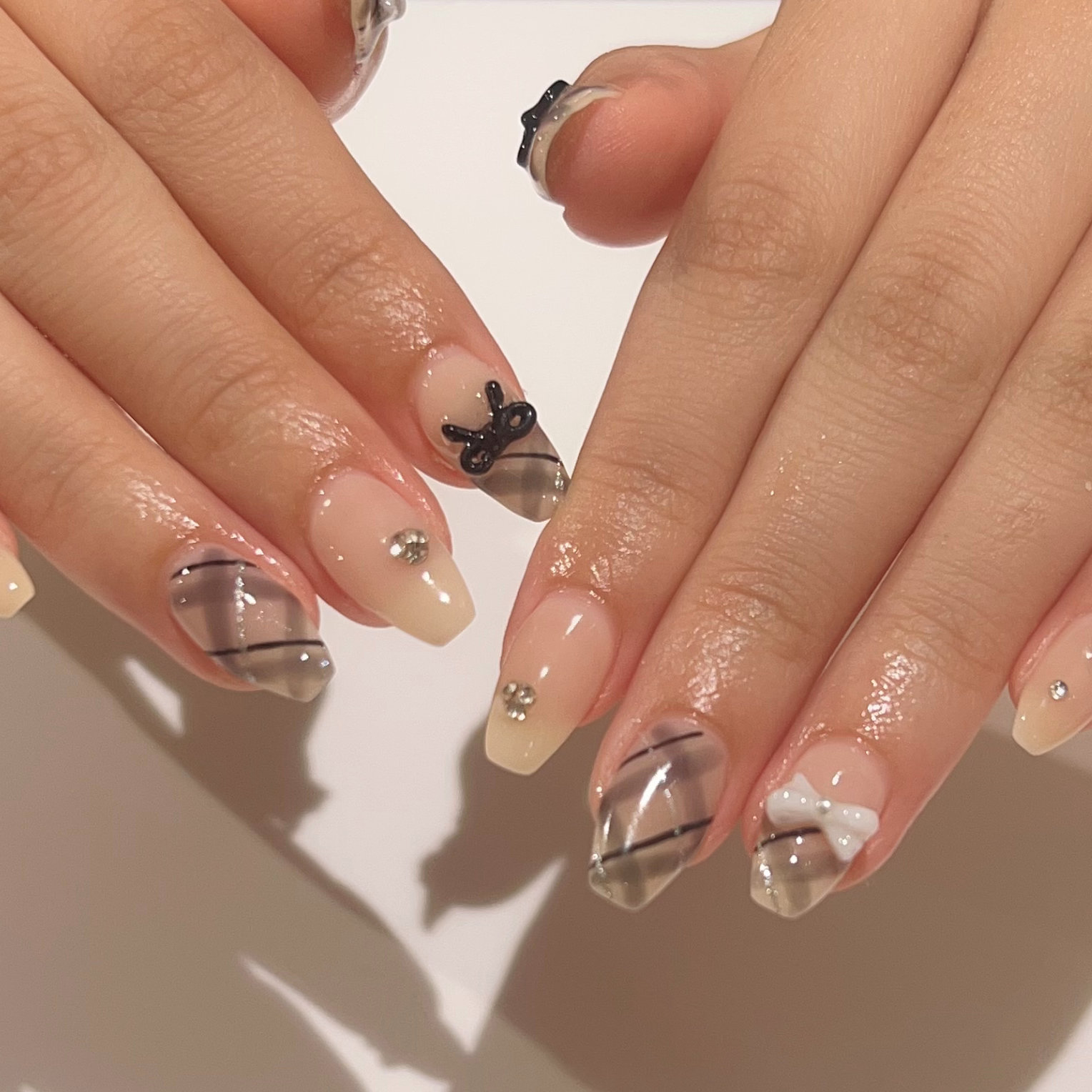 Hikari__aim.nail