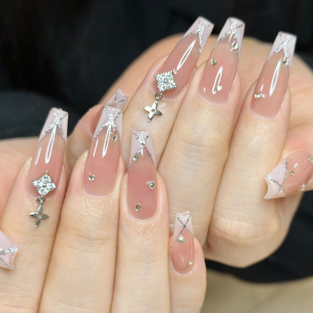 Nail_usagi