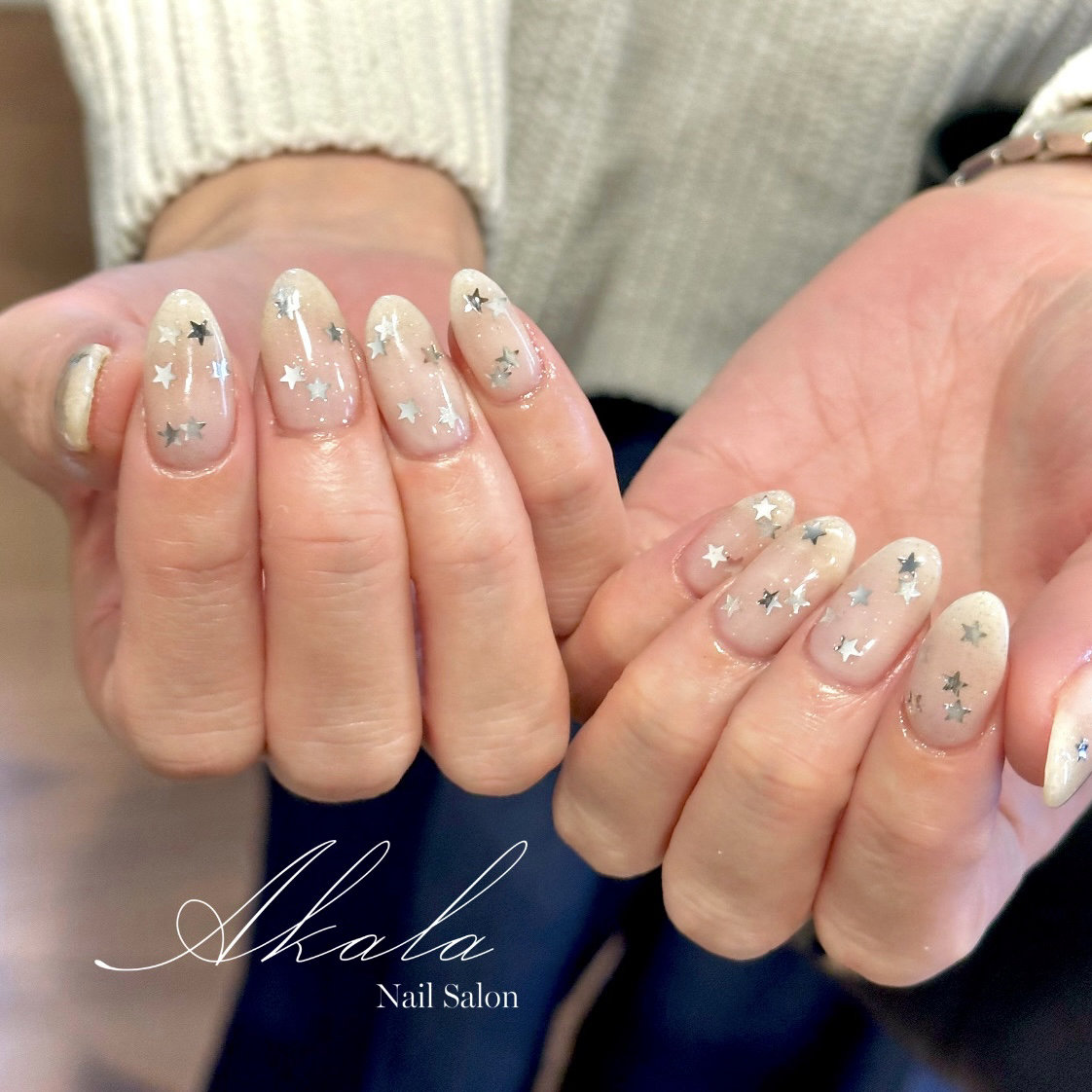 nailsalon_Akala