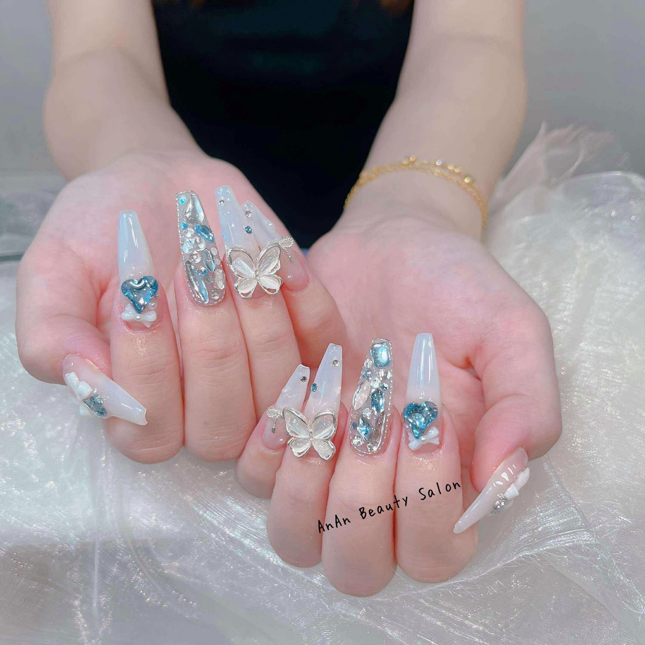 Daly_Nail