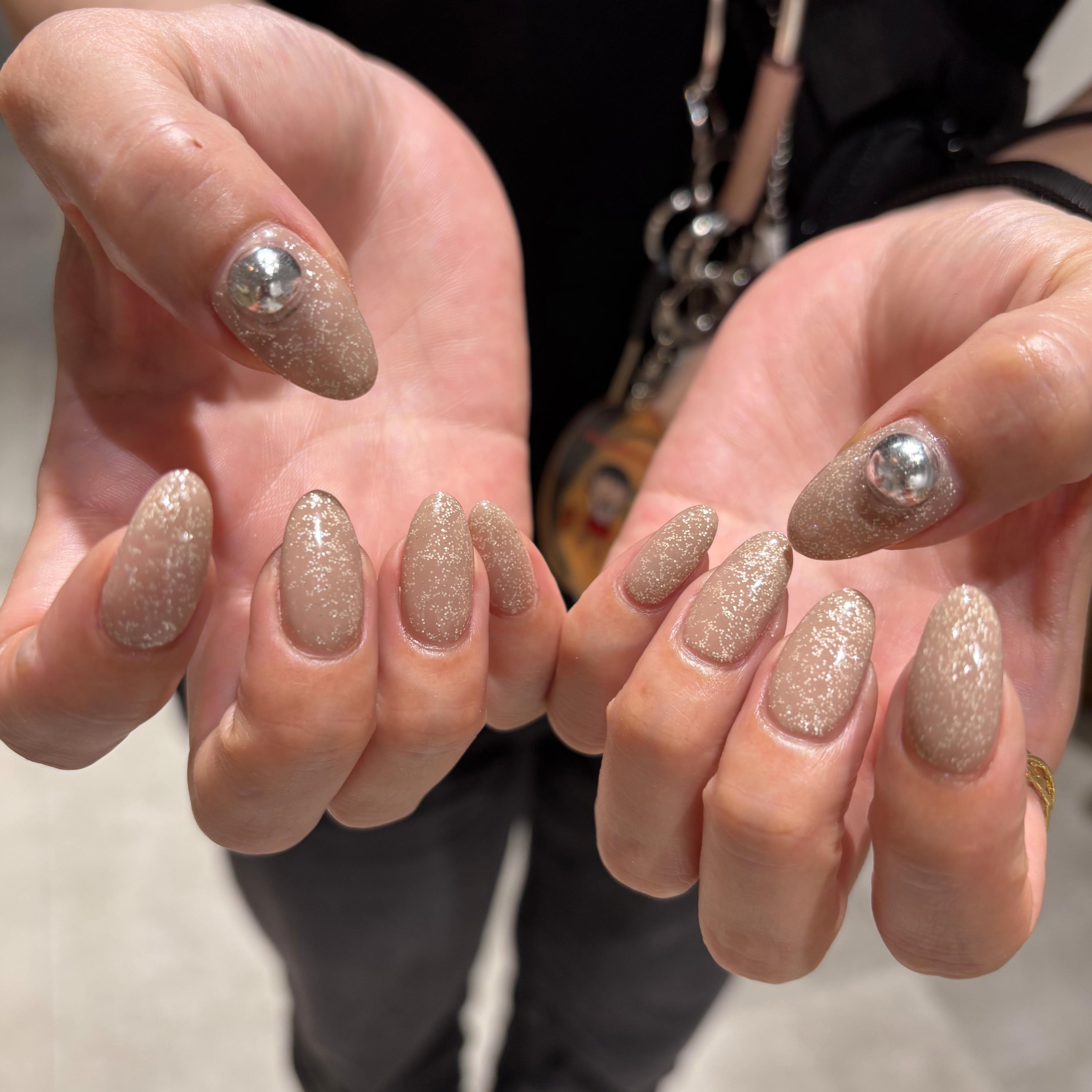 Emu...nail