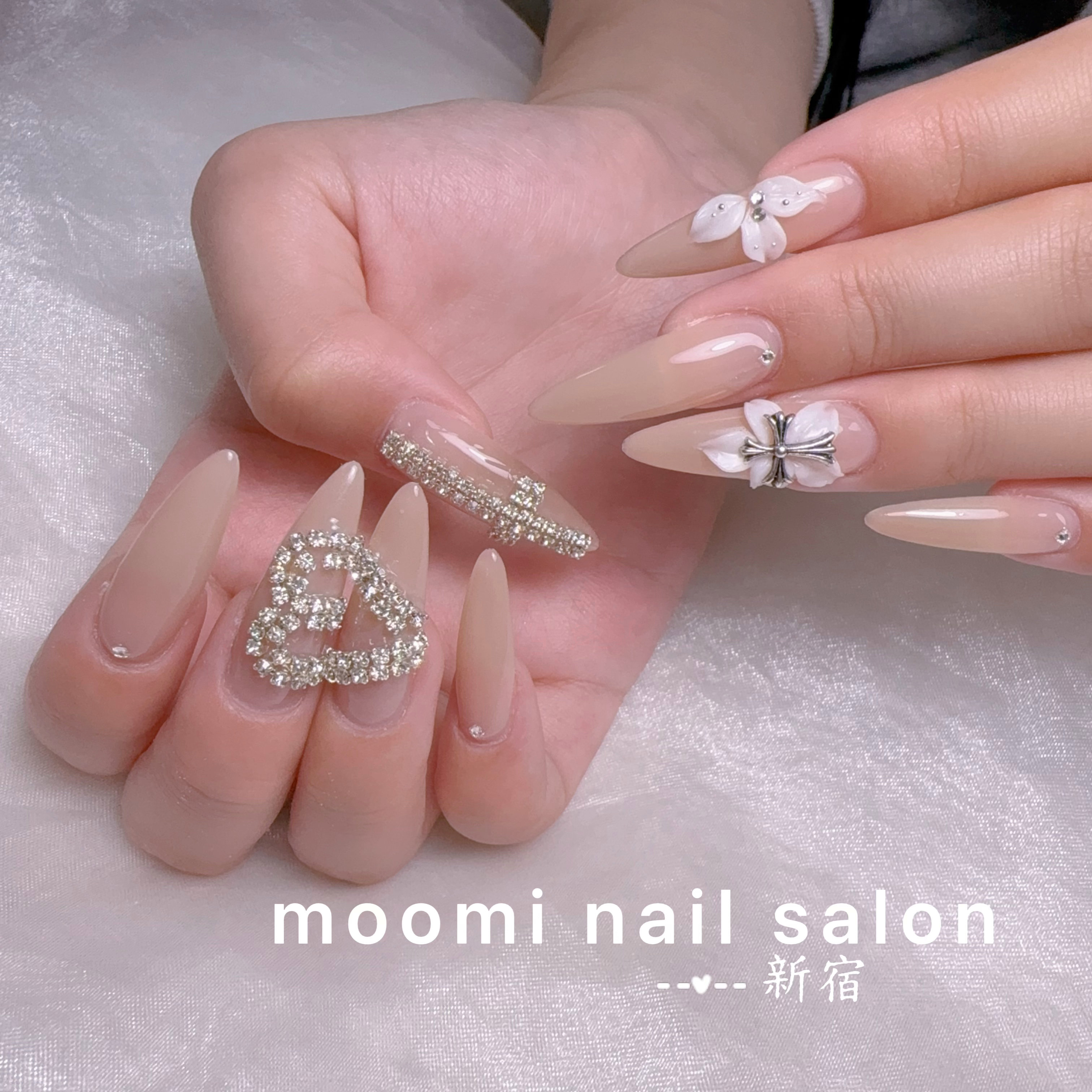Moomi.nailsalon