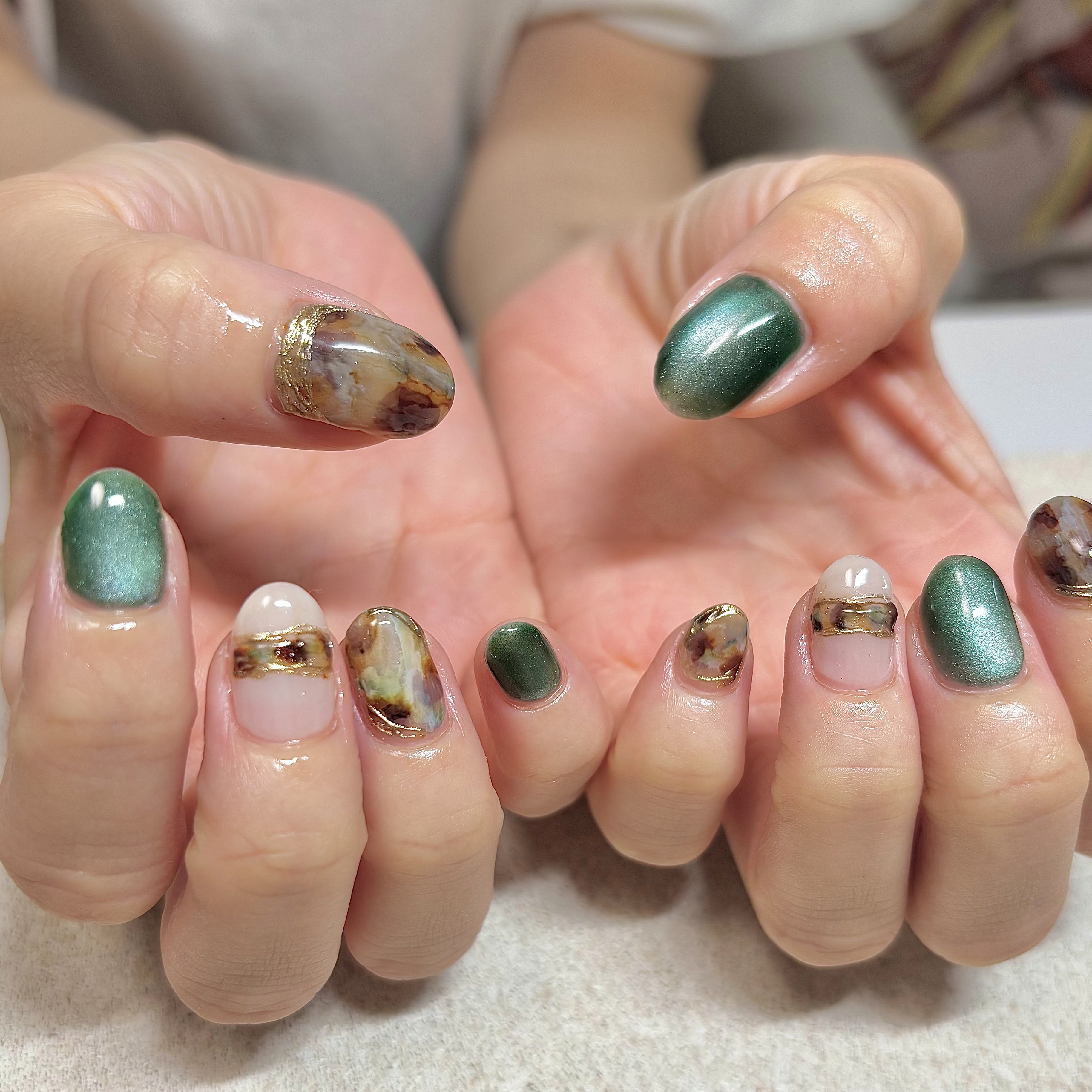 colorer_nail.ami