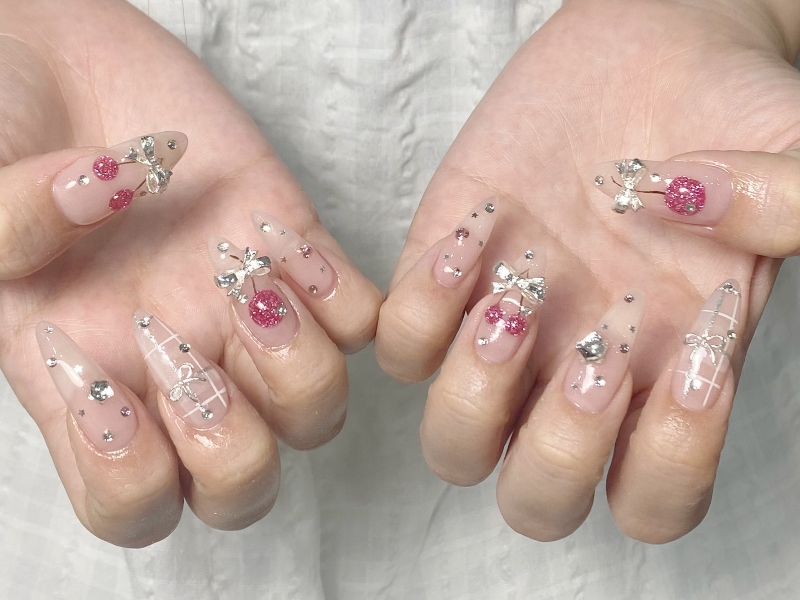 UM_NailSALON