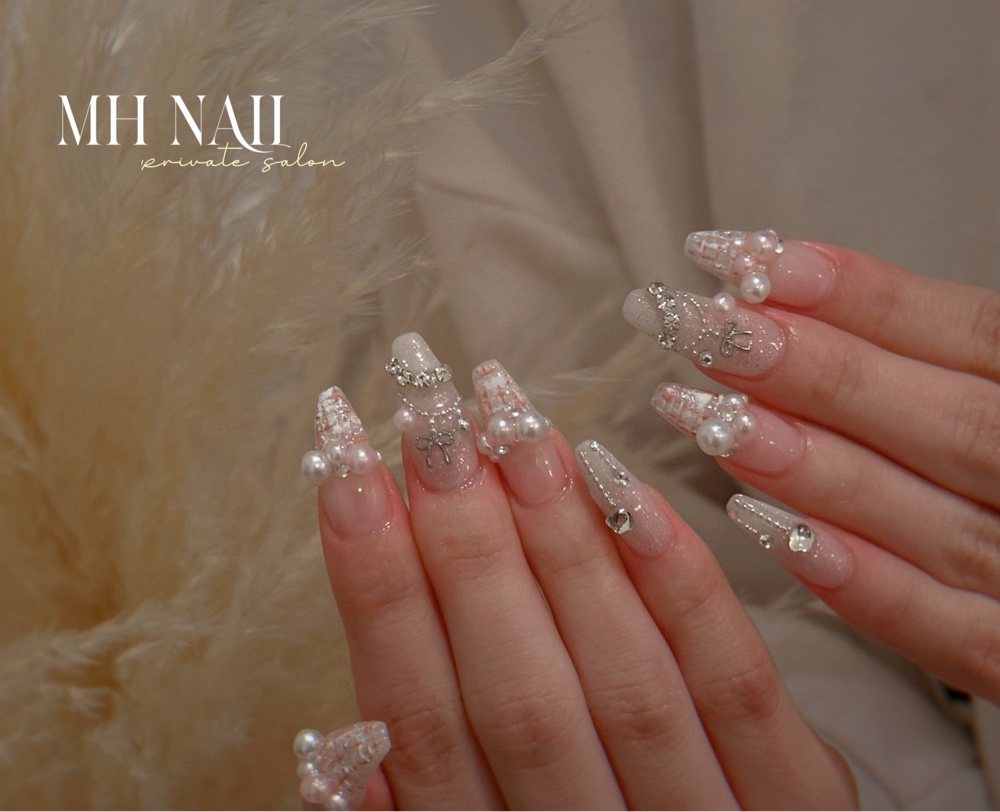 MH_Nail