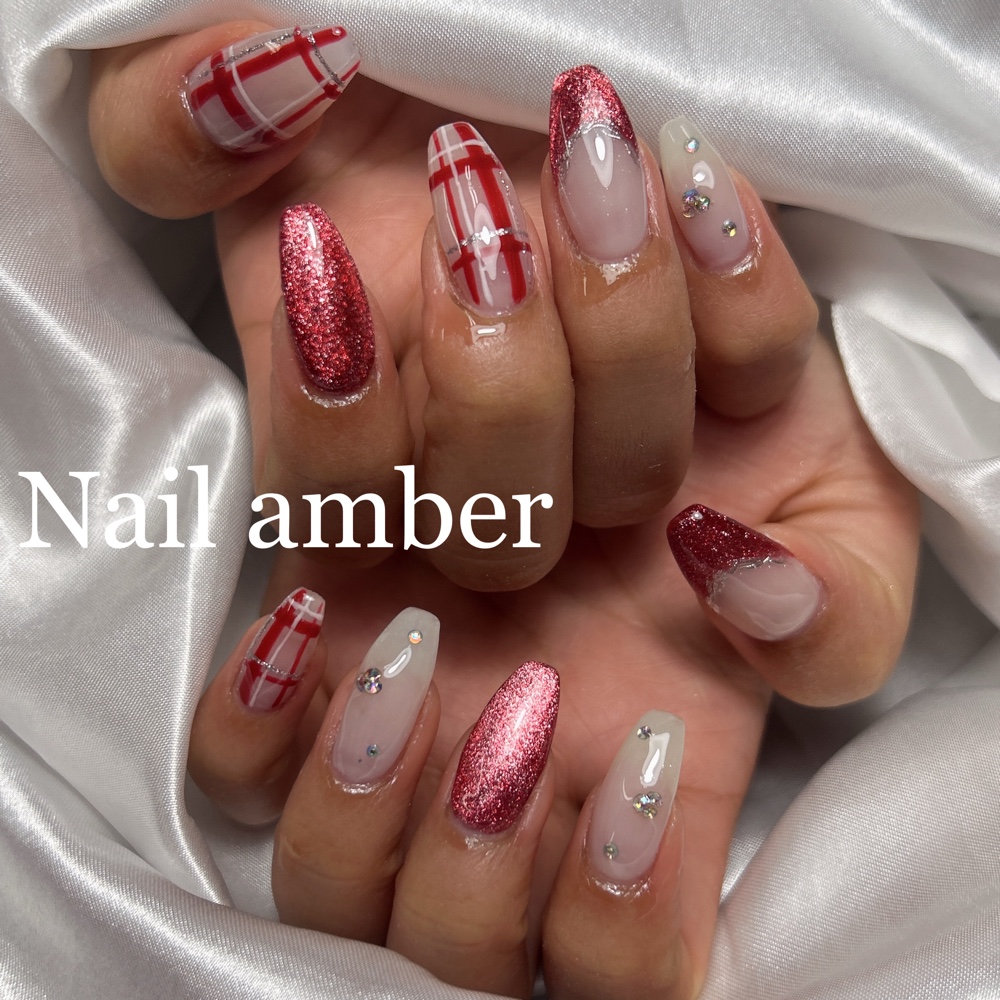 Nail_amber