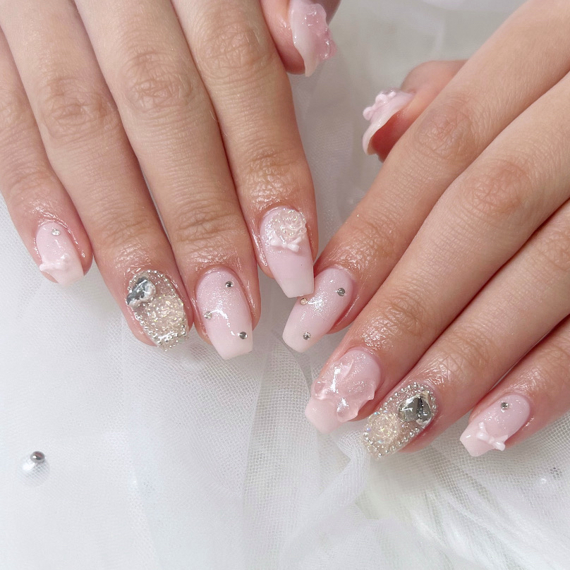 FLUFFY__nail
