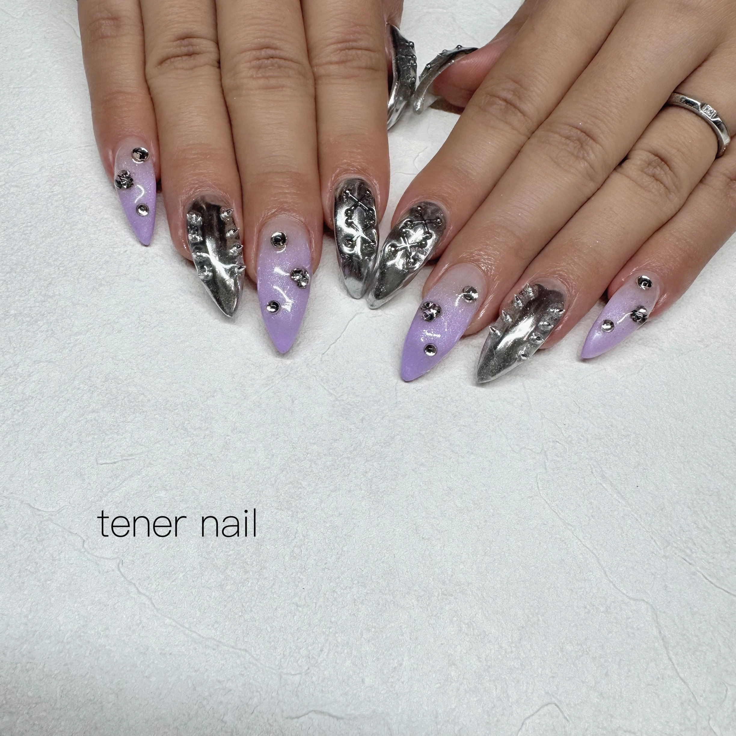 tener_nail