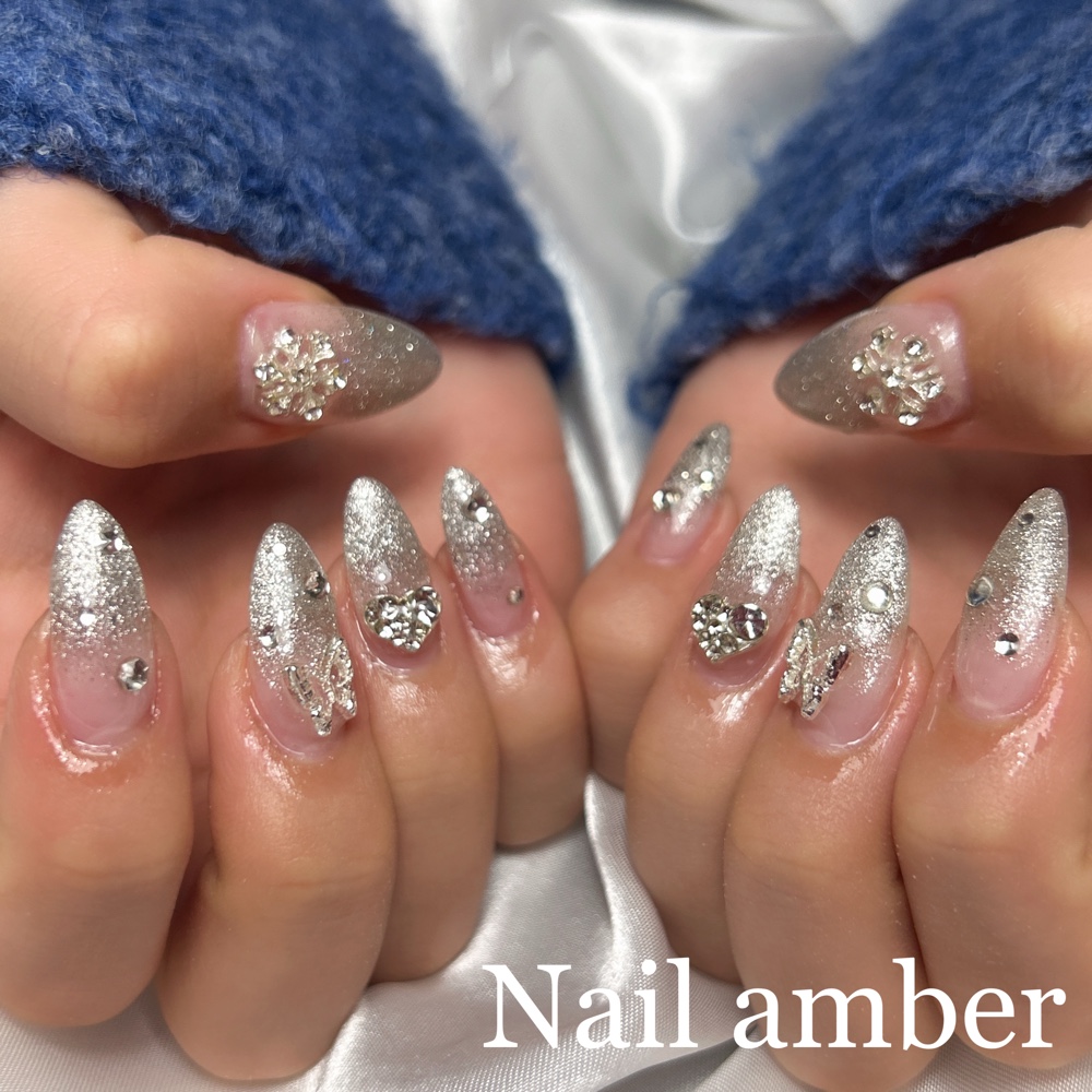 Nail_amber