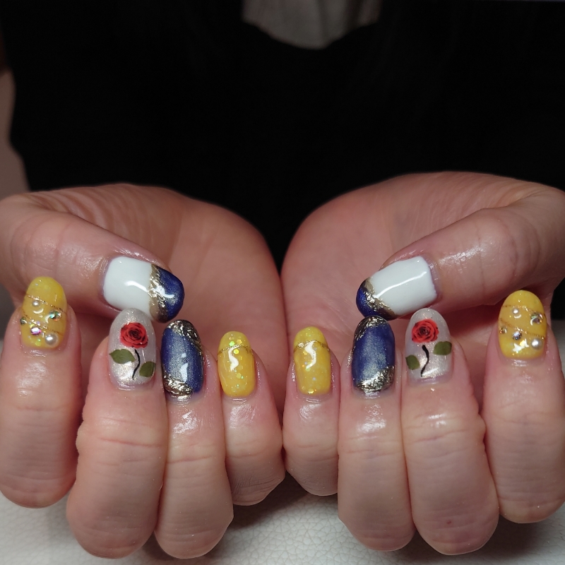 Anna_nails