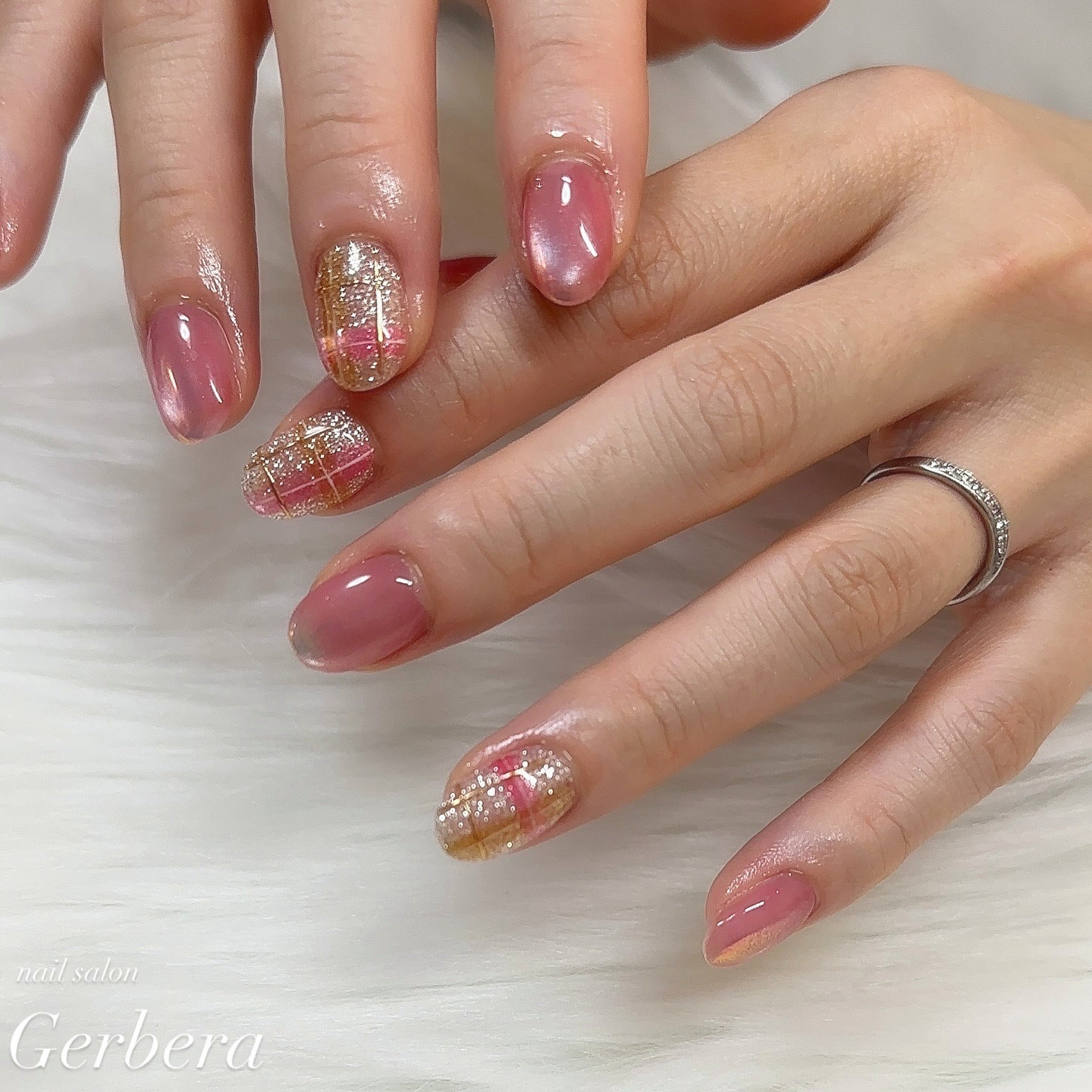 nail_gerbera