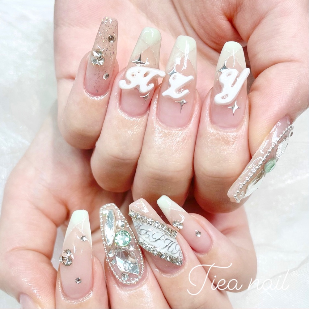 Tiea.nail