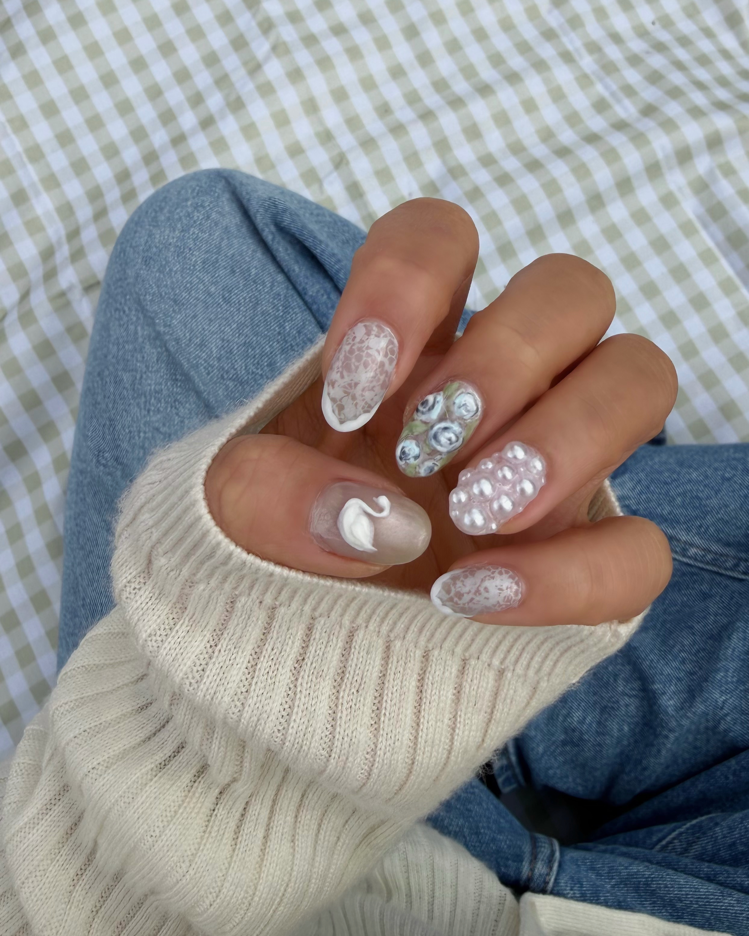 AURA_nailart