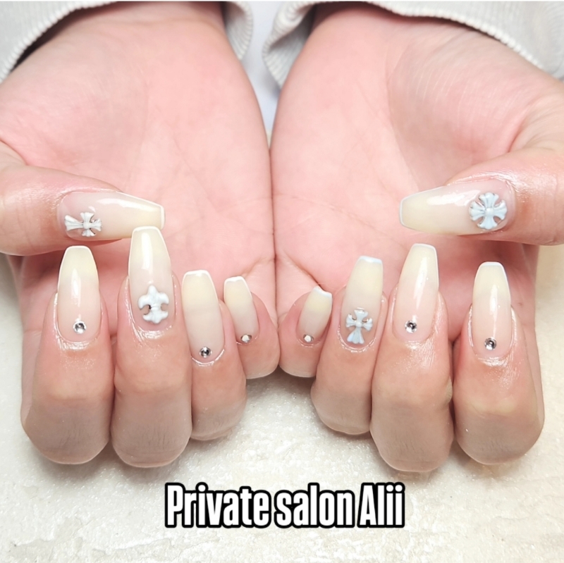 privatesalonalii