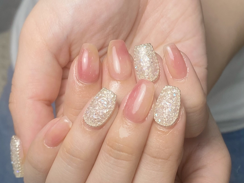 UM_NailSALON